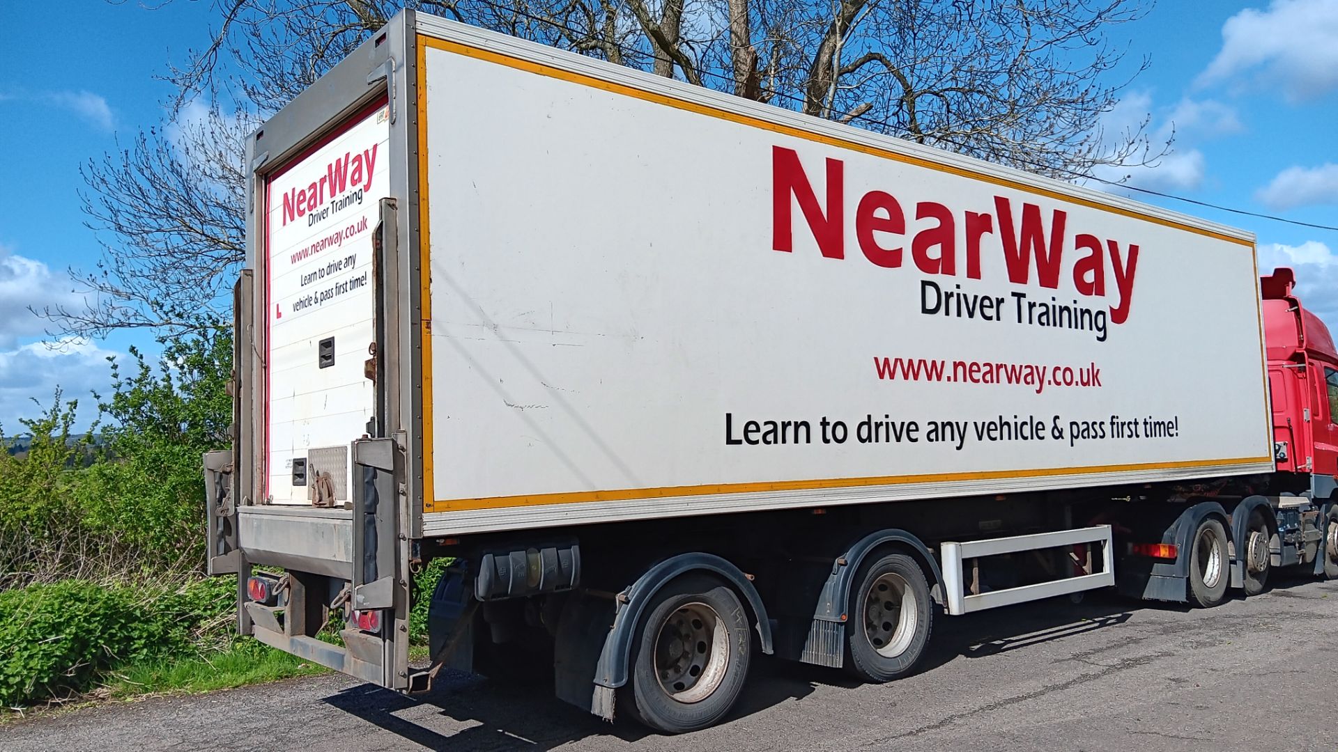 Gray & Adams Twin Axle 31,000kg Rear steer urban box trailer, Height 13’6” / 4.12m, length 10.4m, - Image 4 of 16