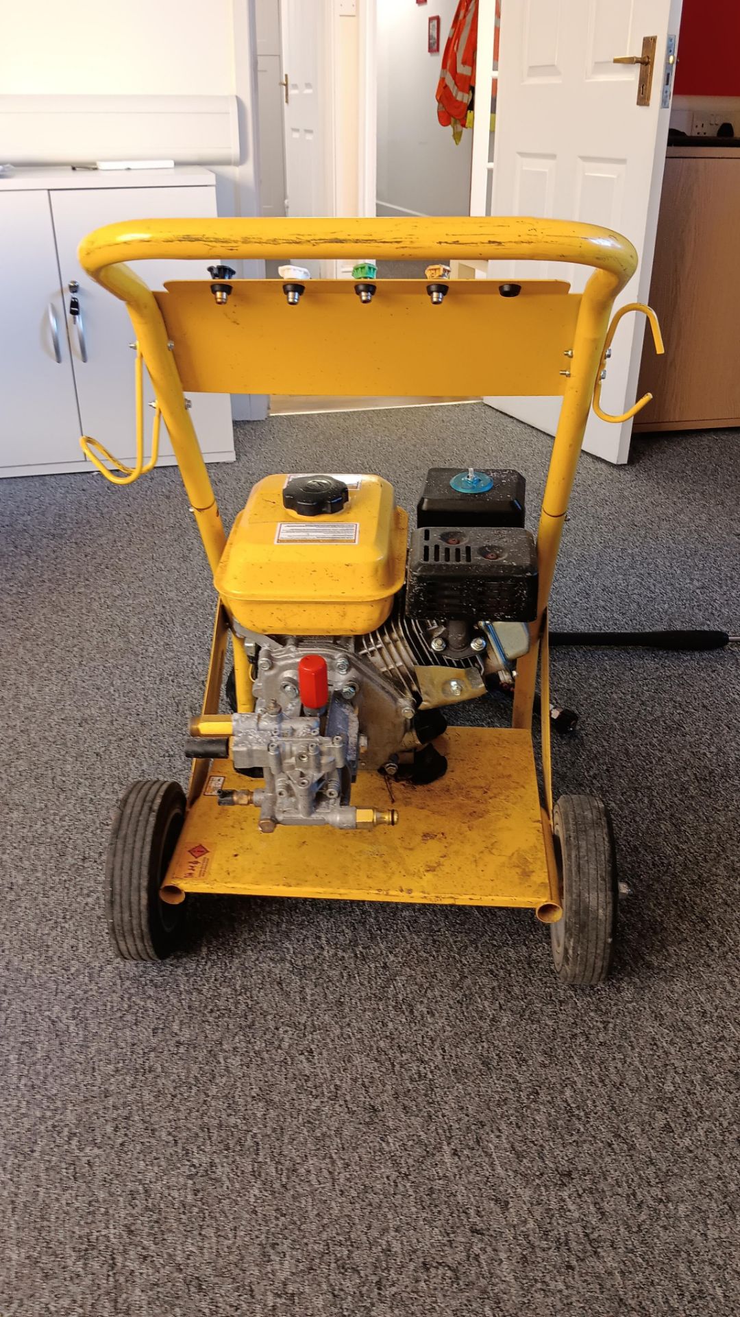 Rocwood High Pressure Petrol Washer – Located Twyford, OX17 - Bild 2 aus 4