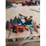 Quantity of hand saws & hand tools