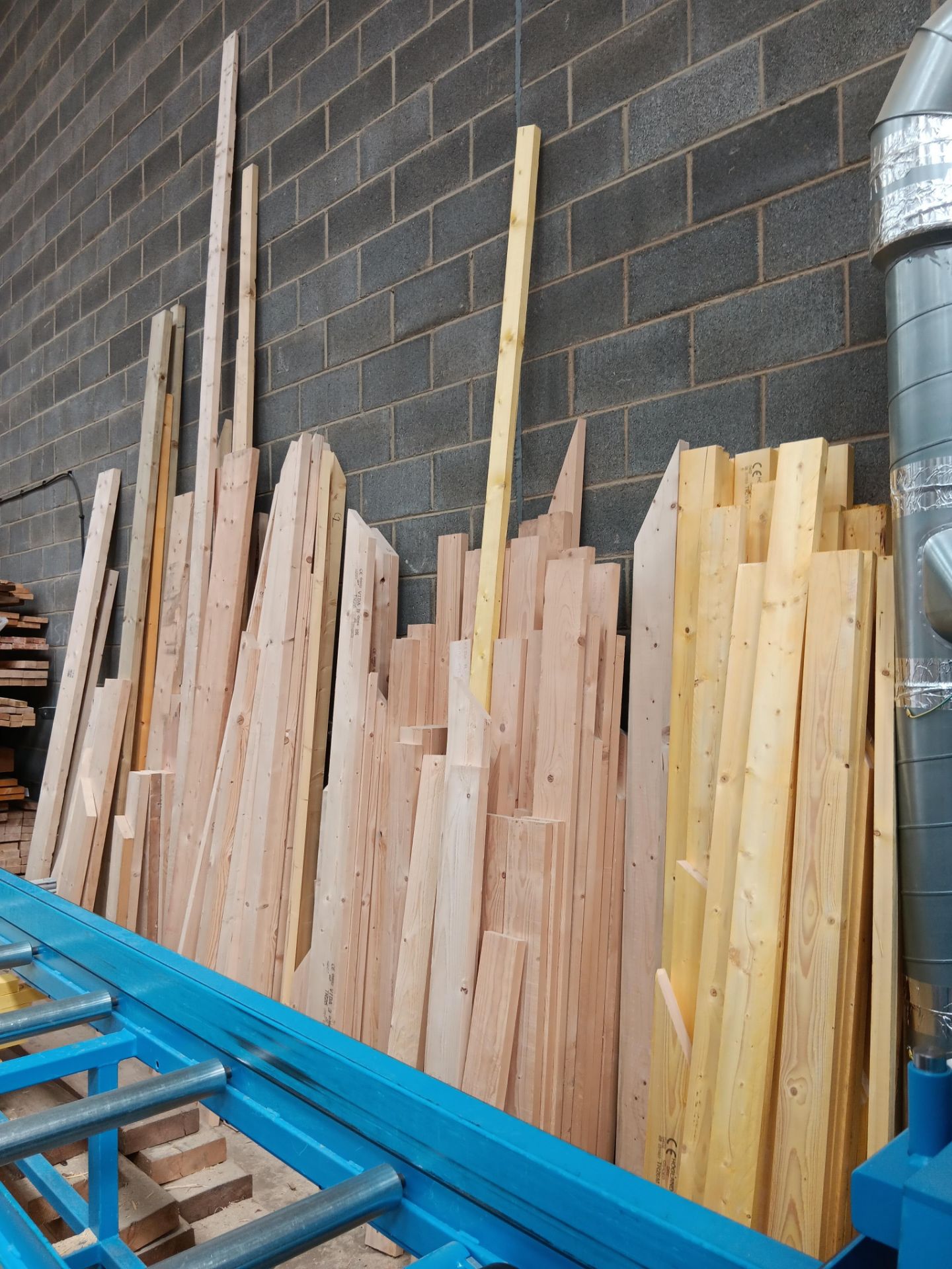 Quantity of various timber off cuts - Image 3 of 3