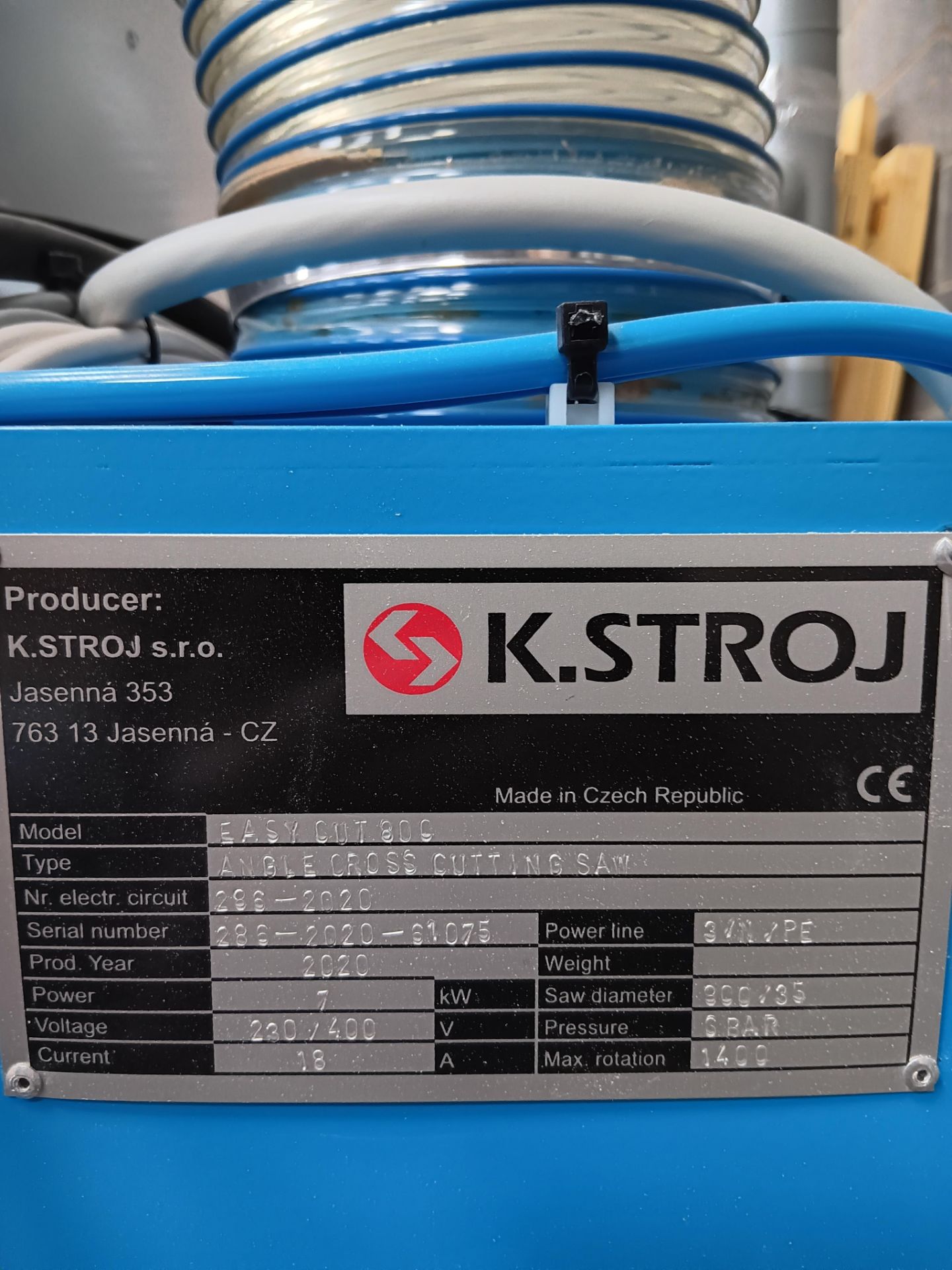 K Stroj Easycut 800 programmable angle cross cut saw Serial number 286-2020-61075 2020 with roller - Image 2 of 4