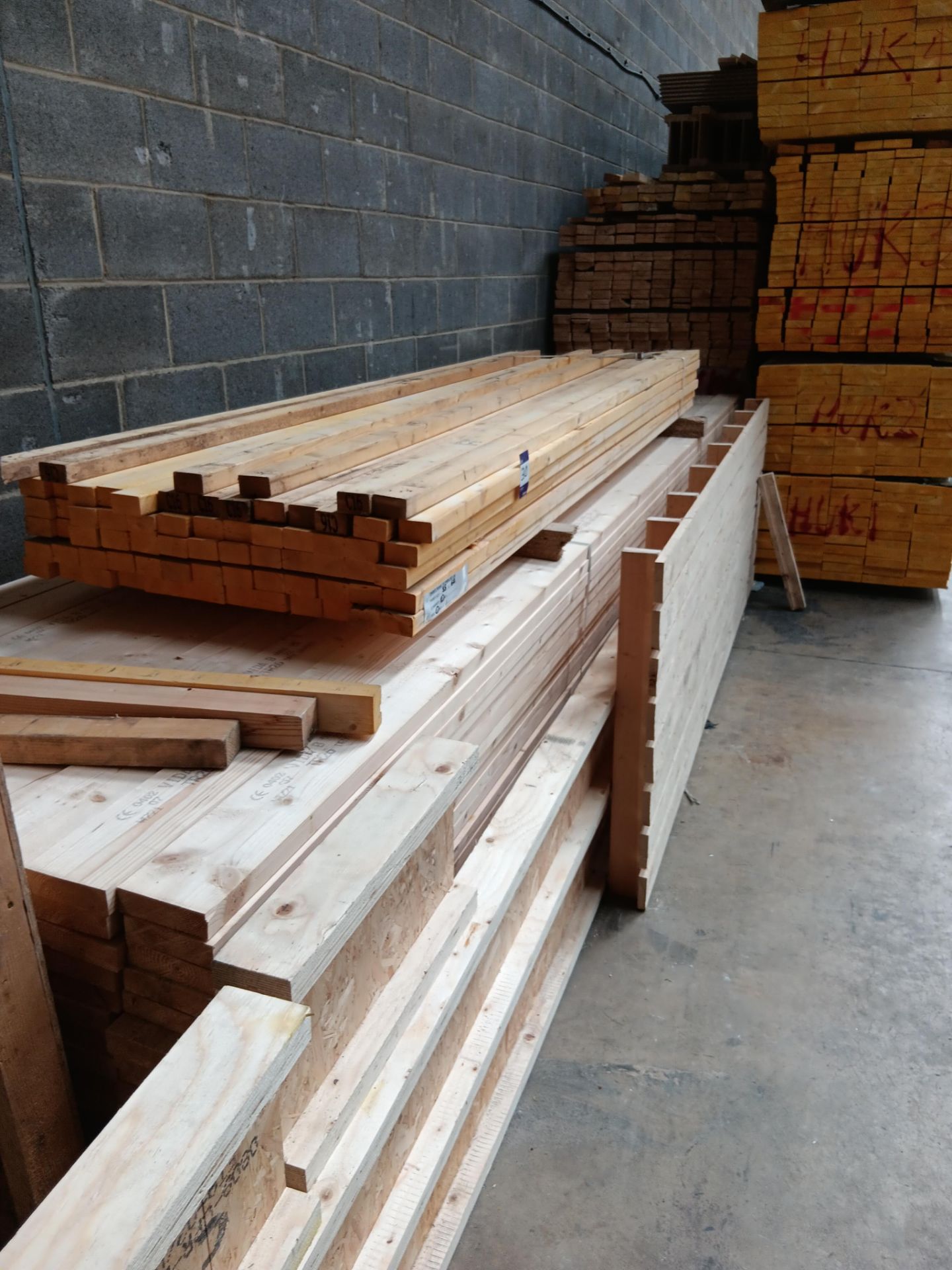 Quantity of TR26 dry graded 120x35x4800 timber & quantity of 35x62x3000 timber - Image 2 of 3