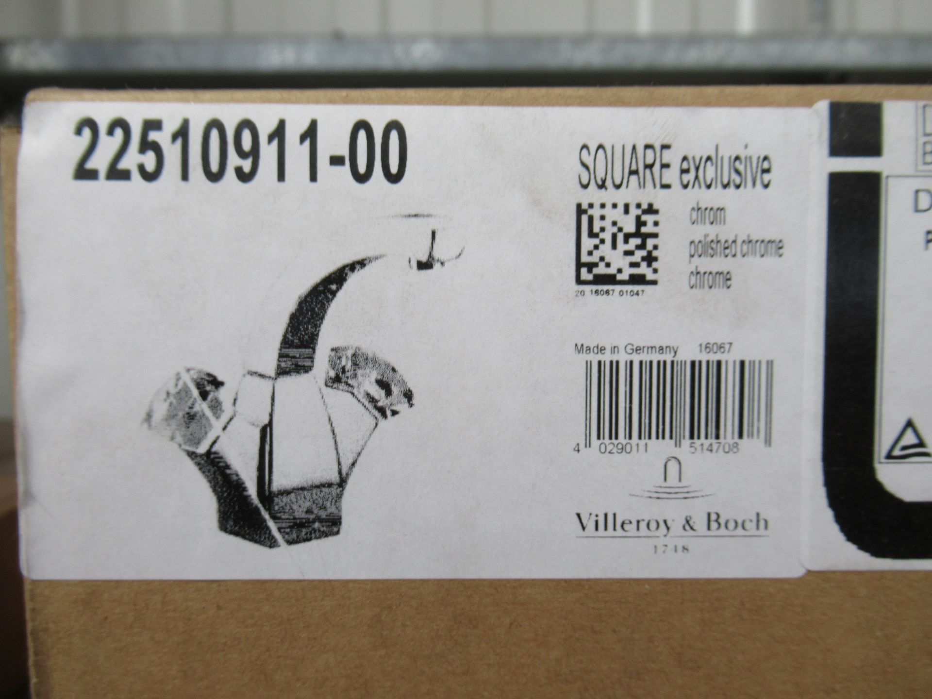 A Villeroy and Boch Square Exclusive Polished Chrome Tap - Image 2 of 2