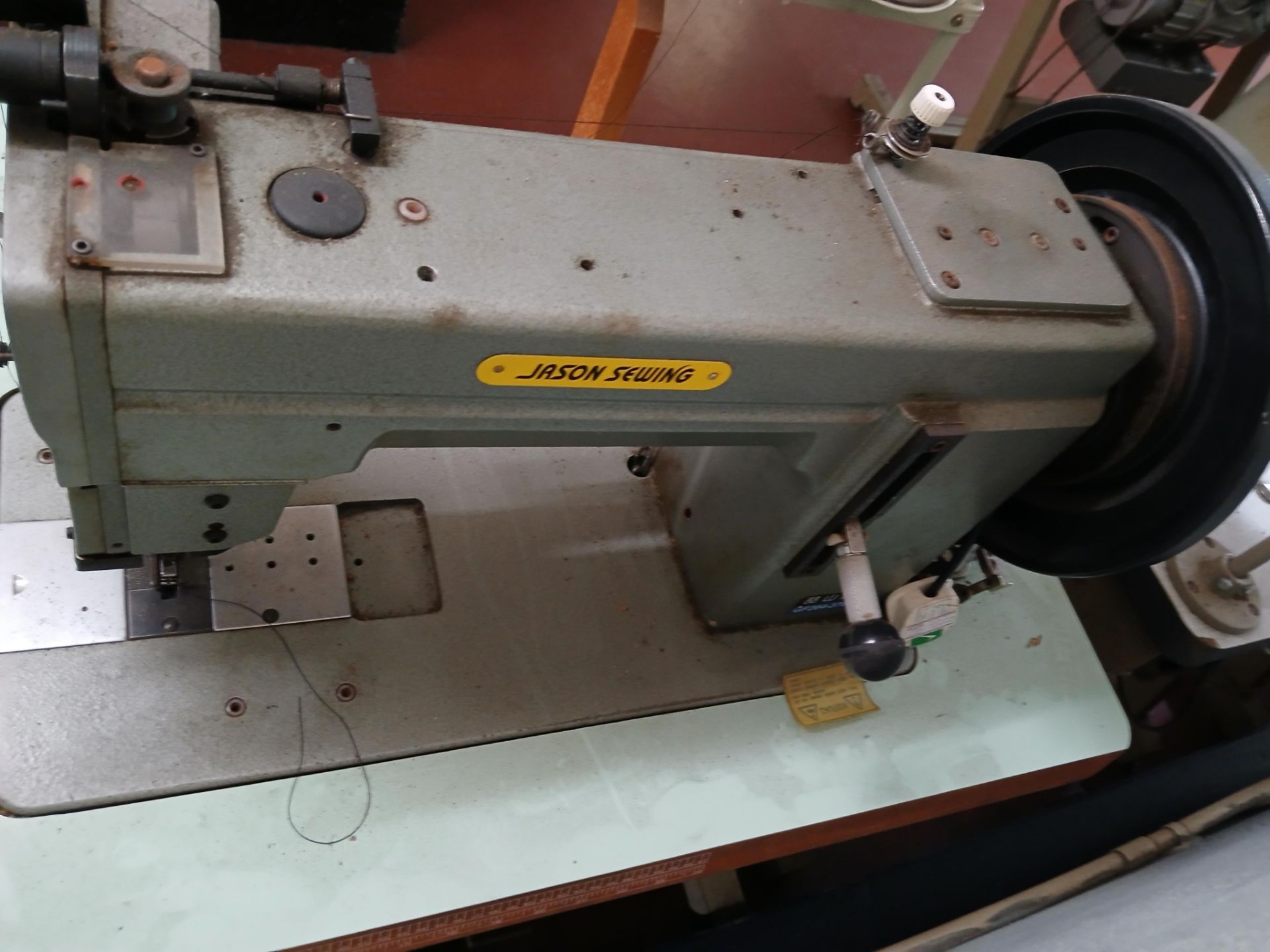 GF204-370 heavy duty sewing machine 415v as lotted - Image 3 of 3