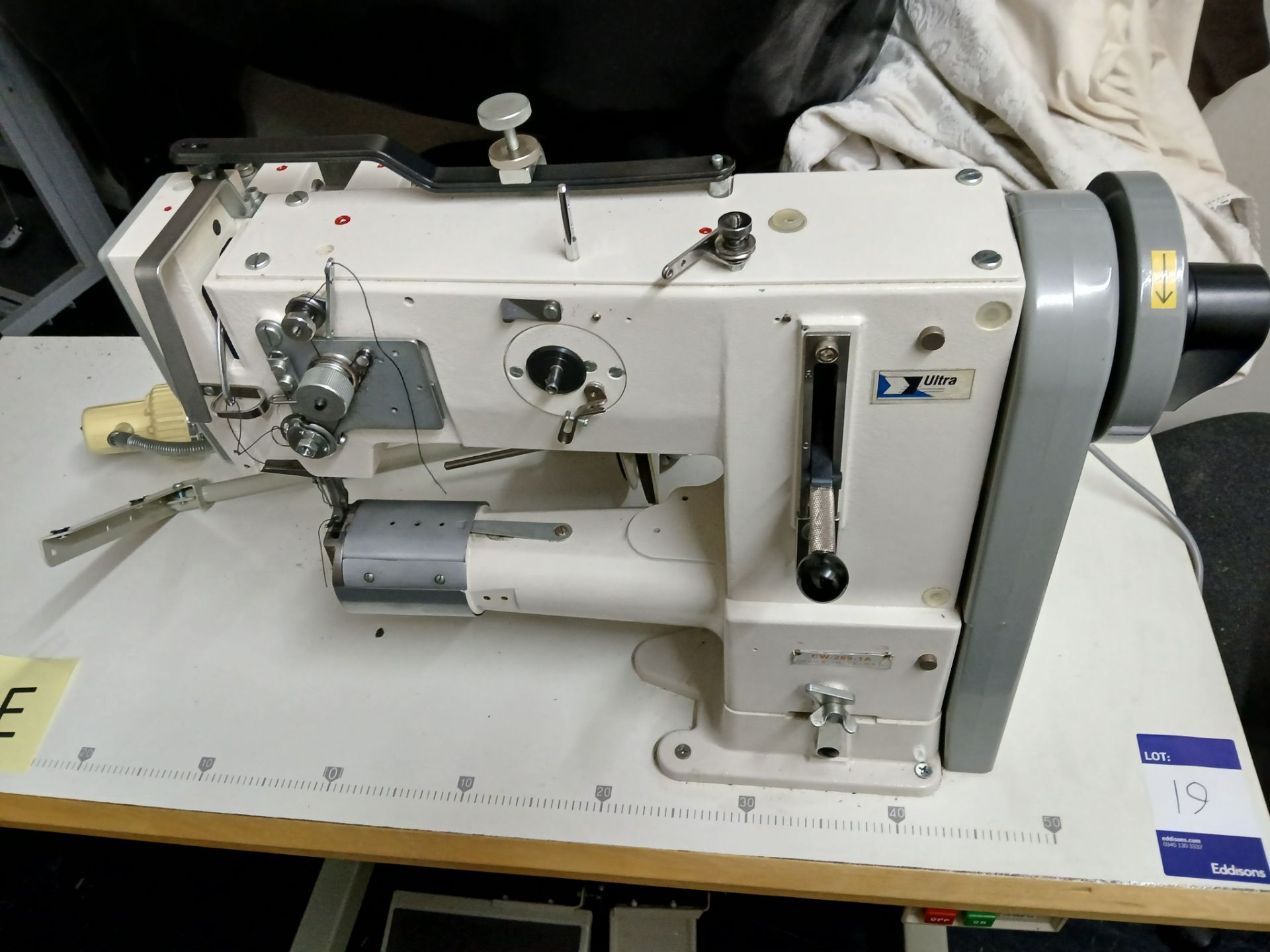 Falcon CW-269-1A walking foot cylinder arm industrial sewing machine – not in use but understood - Image 2 of 4