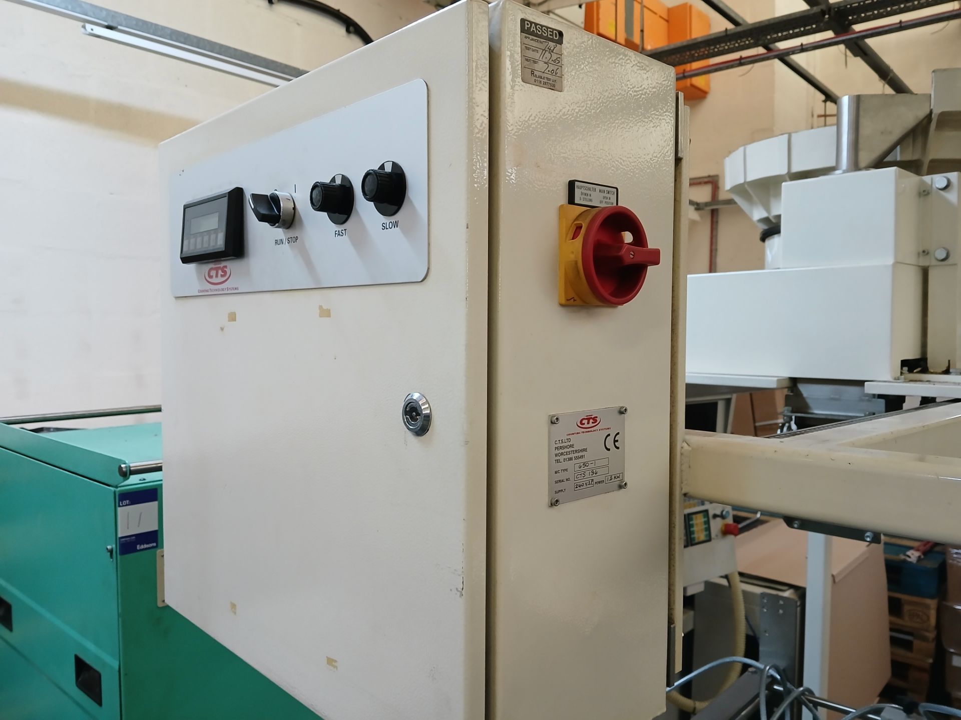 Gainsborough GV2K1 packing machine, max pack 200mm x 200mm, 75 p/min, Serial number 801777 (2019) - Image 8 of 8