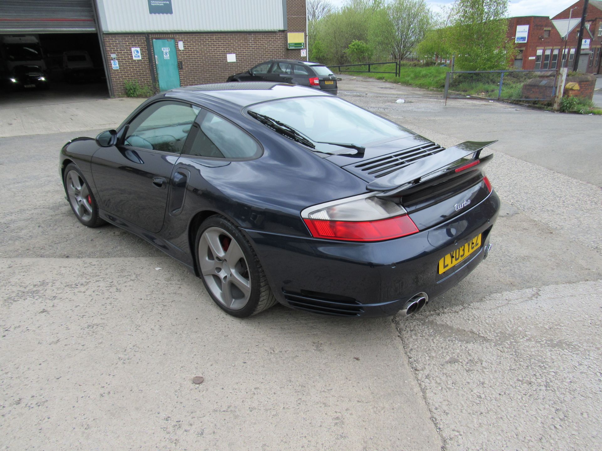 PORSCHE 911 TURBO AUTO (2003) - Bild 8 aus 47