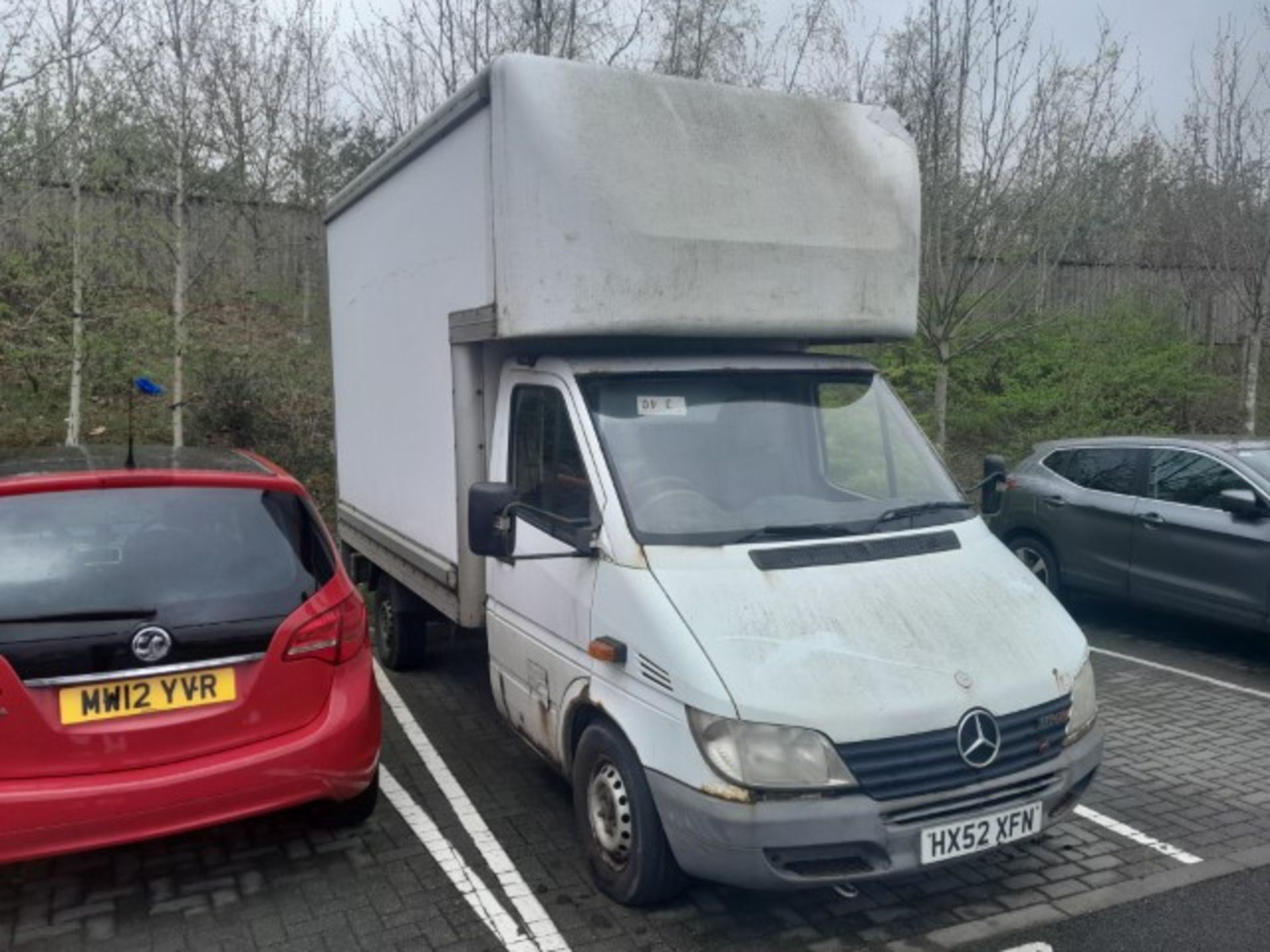 Mercedes Sprinter 311 CDI MWB Van with tail lift, Registration Number HX52 XFN, c 275,000 miles - Image 2 of 8