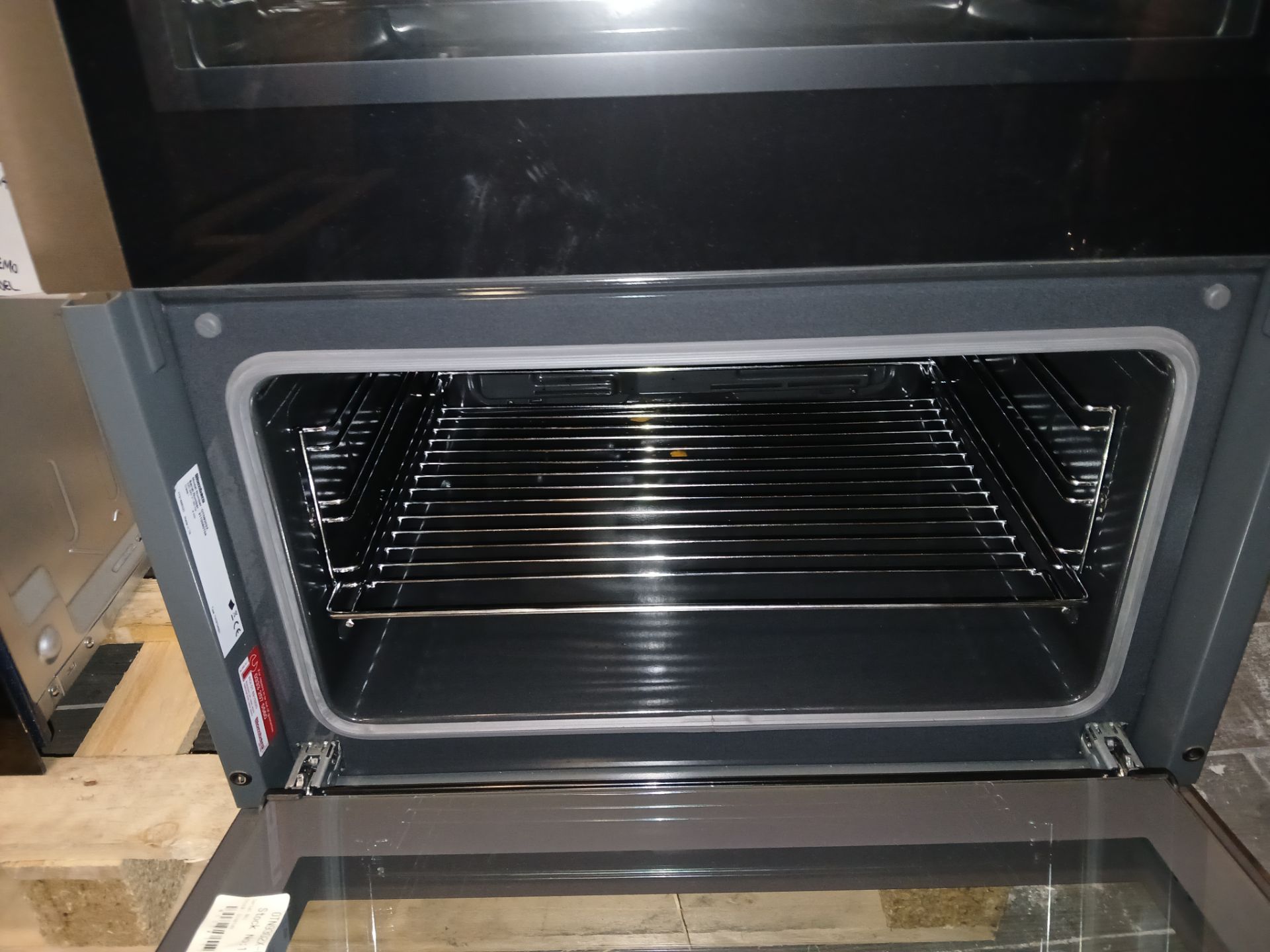 Blomberg OTN9302X Double Fan Main Oven (Please note, Viewing Strongly Recommended - Eddisons have - Image 4 of 6
