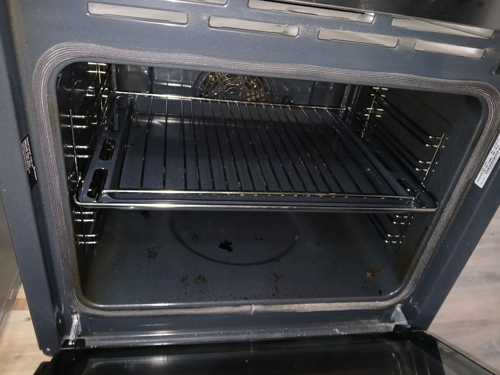 Hotpoint SA4 844 P IX Built-in Oven (Please note, Viewing Strongly Recommended - Eddisons have not - Image 3 of 4