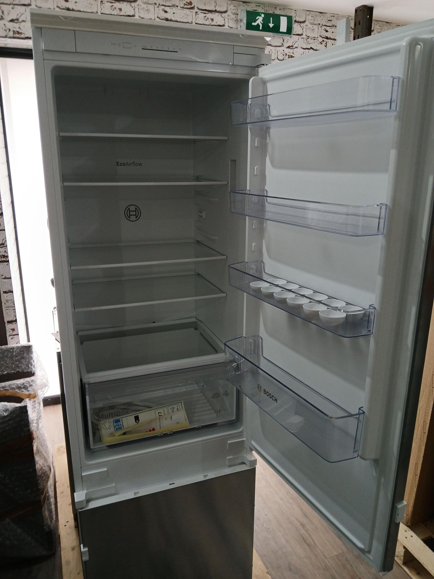 Bosch KIV87NSF0G Integrated Fridge Freezer (Please note, Viewing Strongly Recommended - Eddisons - Image 2 of 4