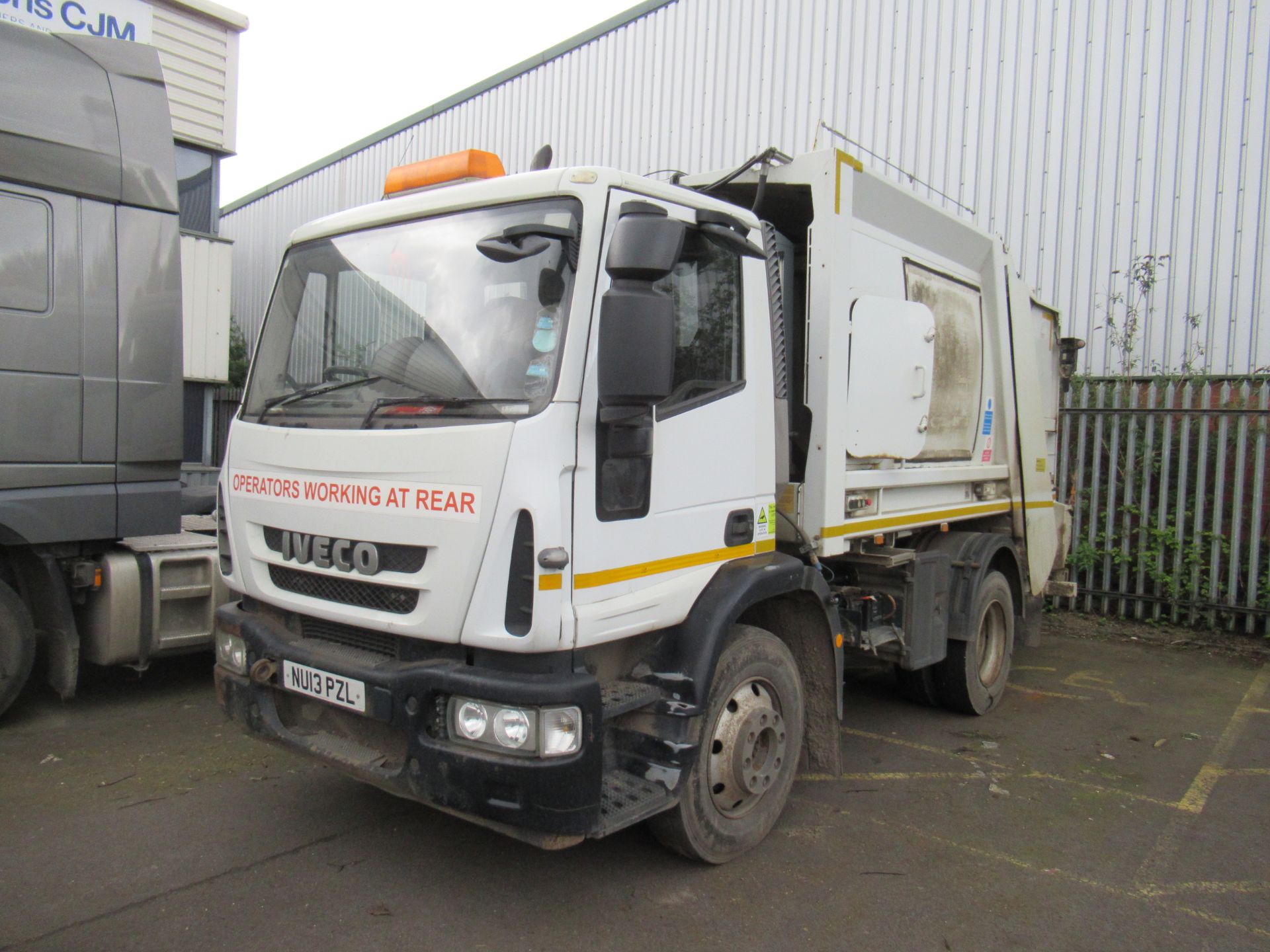 2013 WHITE IVECO EUROCARGO (MY 2008) Refuse Collection Vehicle - Image 2 of 12