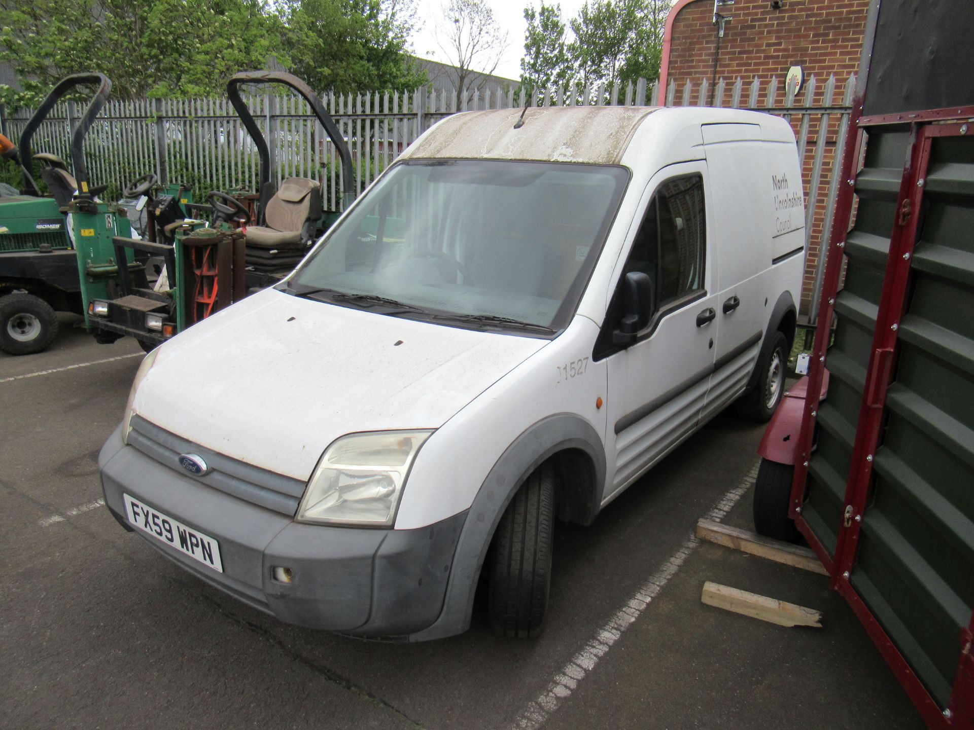 2009 WHITE FORD TRANSIT CONNECT T230 L90 - Image 3 of 7