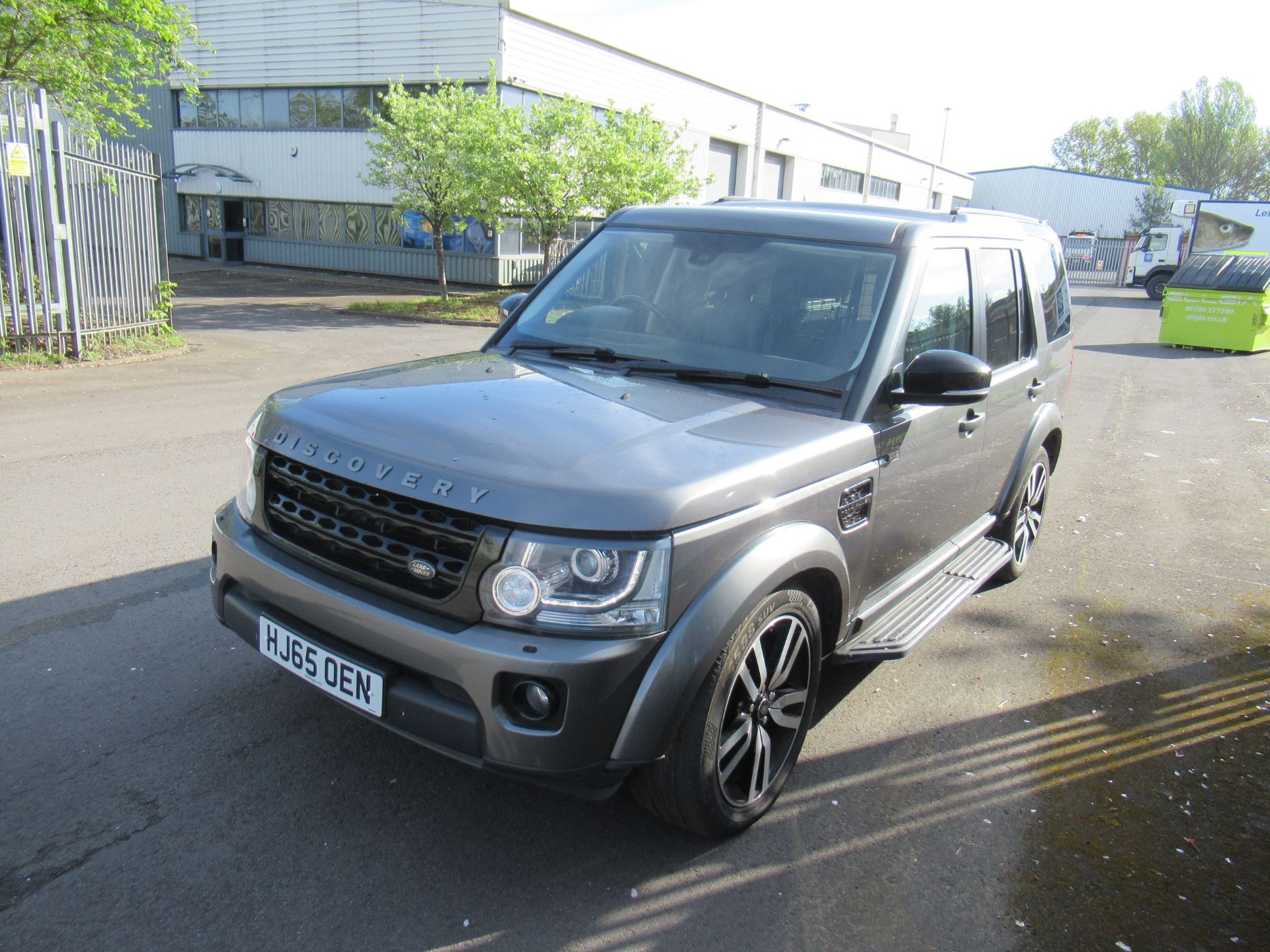 2015 GREY LAND ROVER DISCOVERY SE SDV6 AUTO - Image 3 of 32