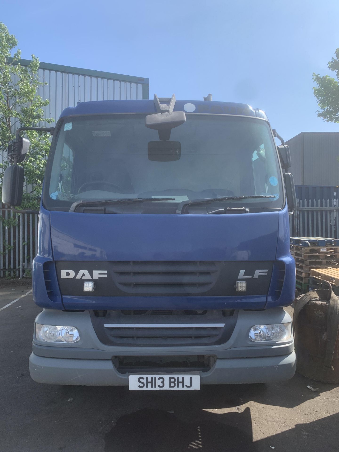 2013 BLUE DAF TRUCKS LF REFUSE COLLECTION VEHICLE - Image 2 of 12