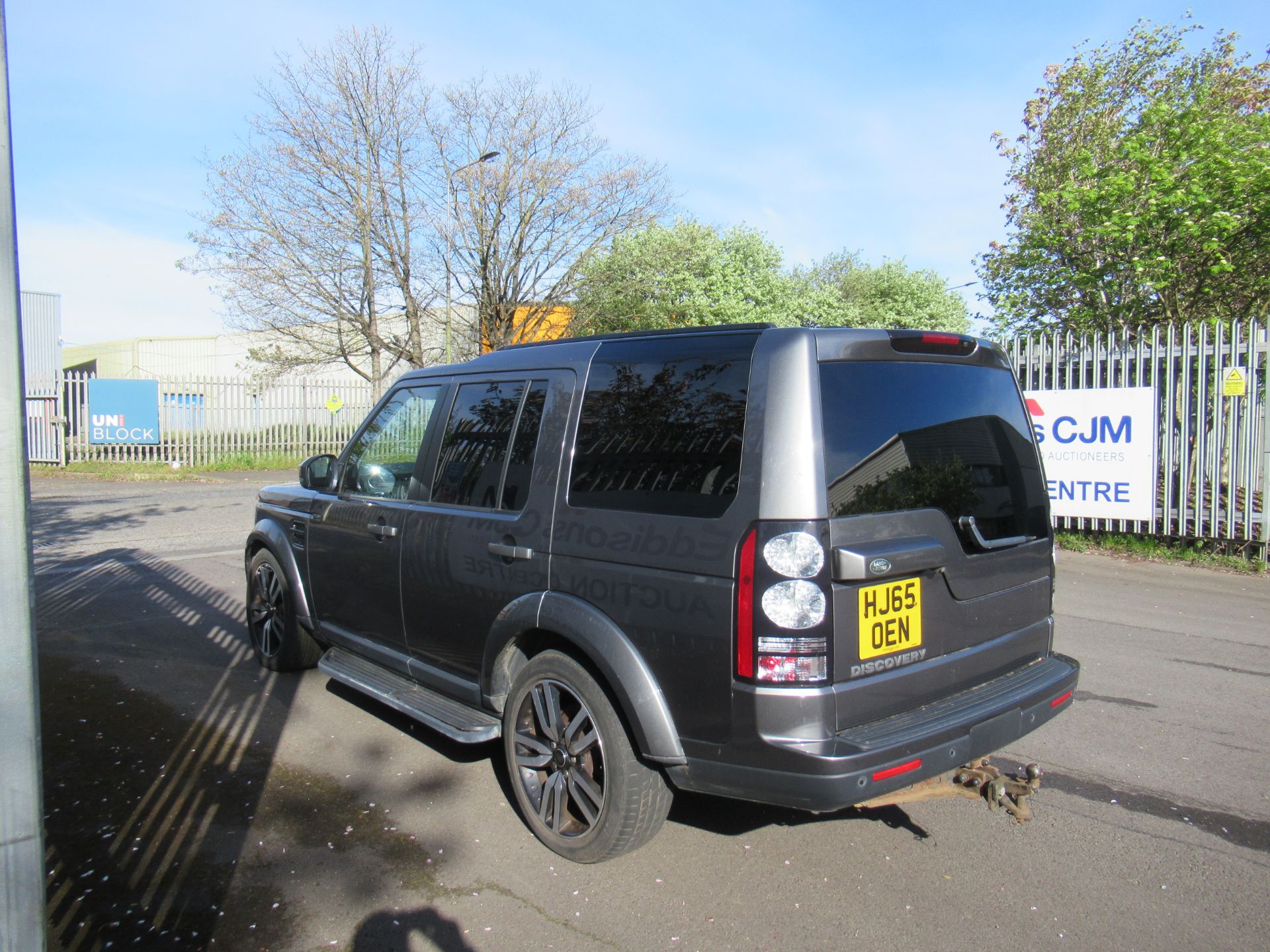 2015 GREY LAND ROVER DISCOVERY SE SDV6 AUTO - Image 4 of 32
