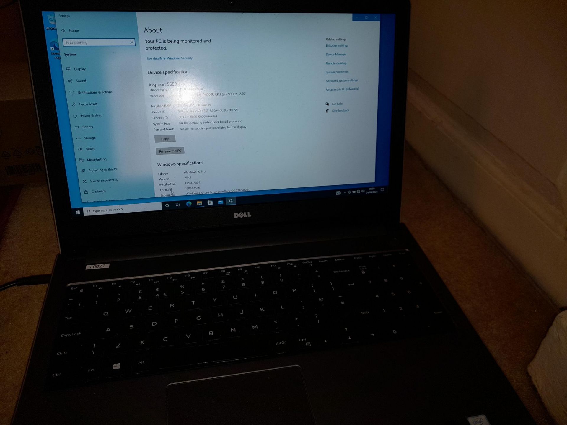 Dell Insprion 5559 Intel Core i7-6500, 16GB RAM, ST2000LM003 2 TB HDD, Windows 10 Pro, with - Image 3 of 10