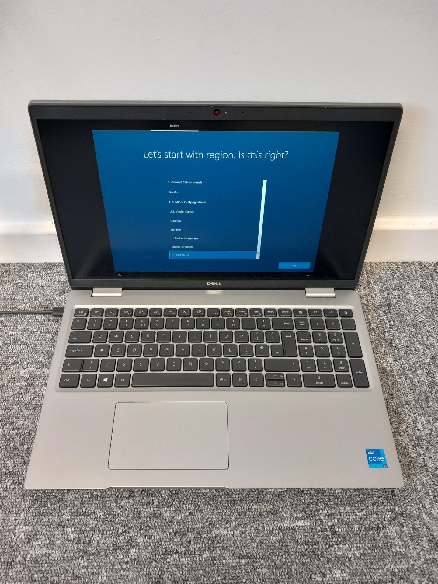 Dell Latitude 5520 Laptop with Charger (Located in Stockport) - Image 6 of 6