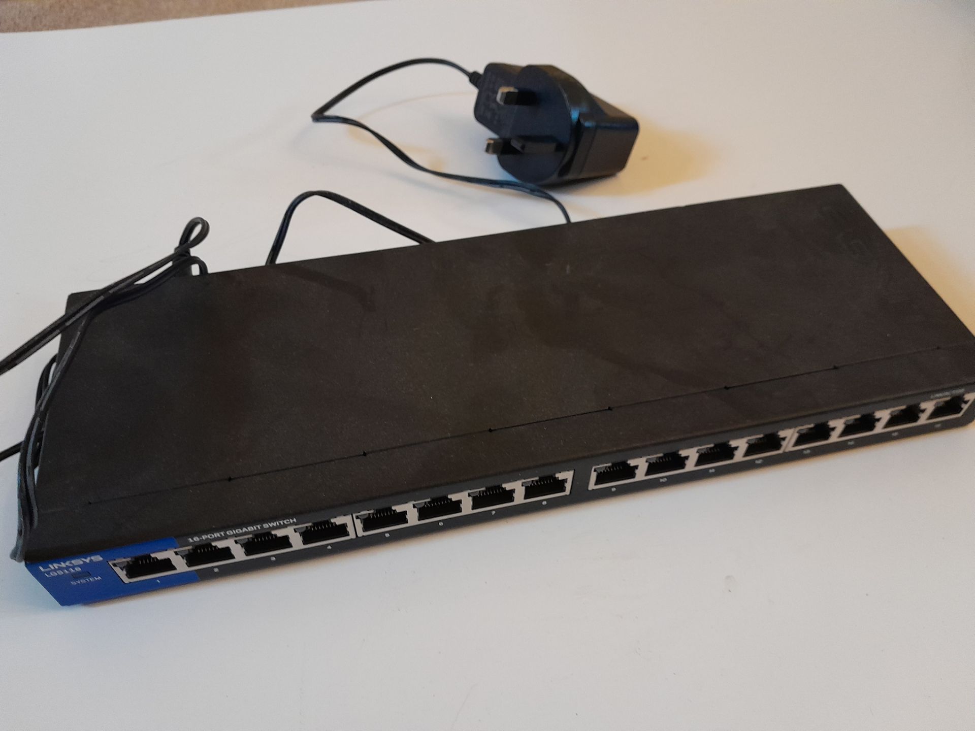 Linksys LGS116V2 16Port Gigabit Switch (located in Leeds)