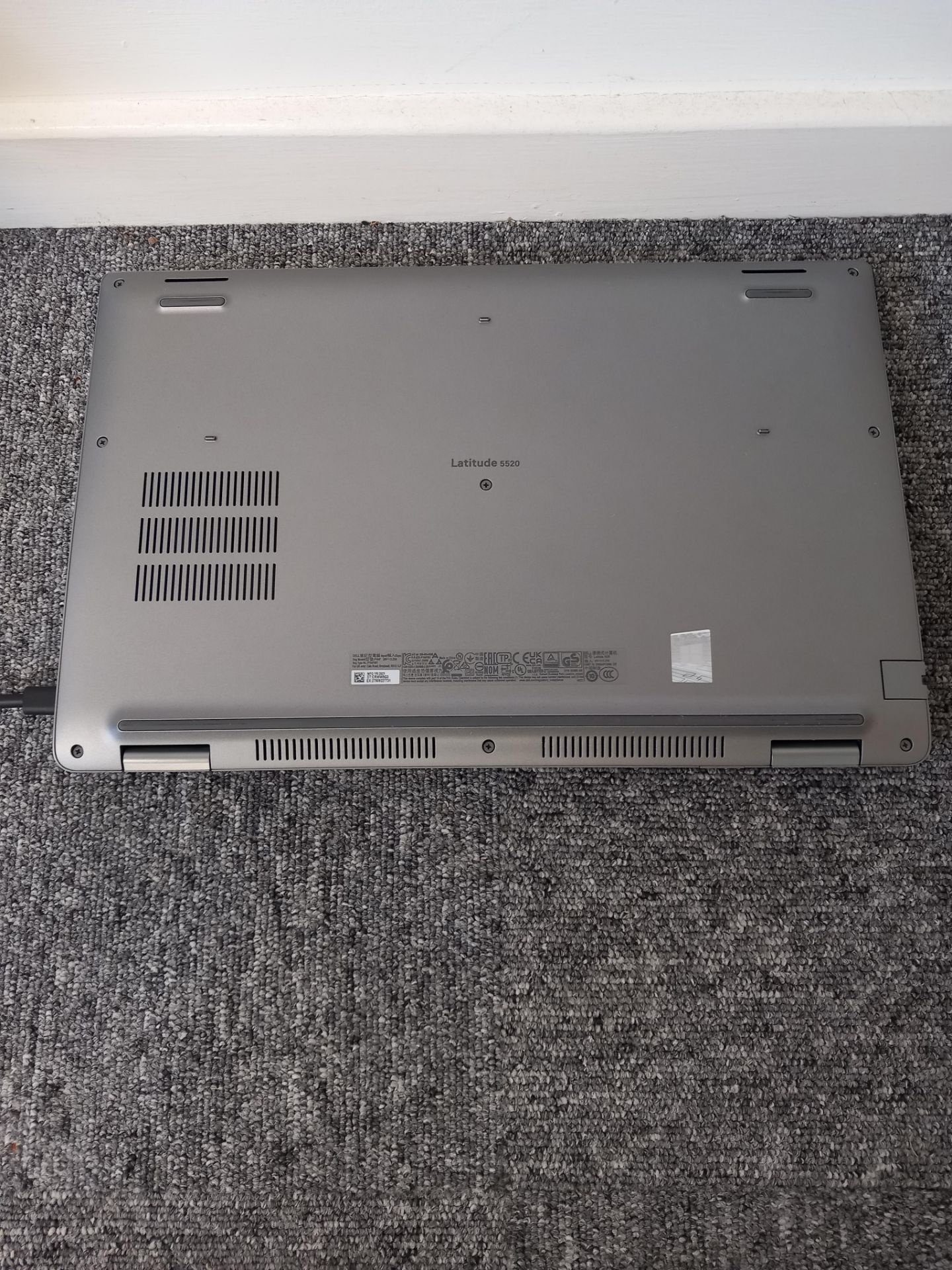 Dell Latitude 5520 Laptop with Charger (Located in Stockport) - Bild 3 aus 6