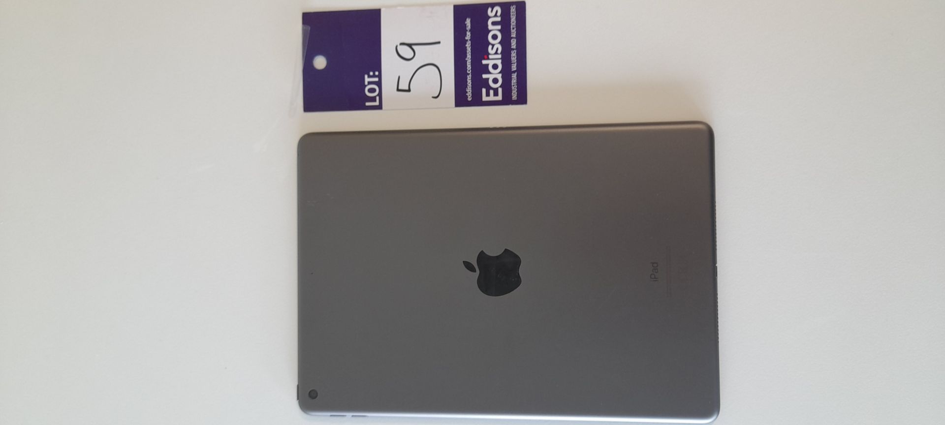 Apple iPad 8th Generation Wi-Fi, Model A2270, Space Grey. S/N DMRDR1HGQ1GC. Collection from Canary - Image 4 of 5
