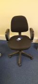 4x Adjustable black mobile office chairs