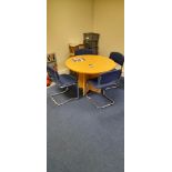 Round meeting table with 4x upholstered cantilever meeting room chairs