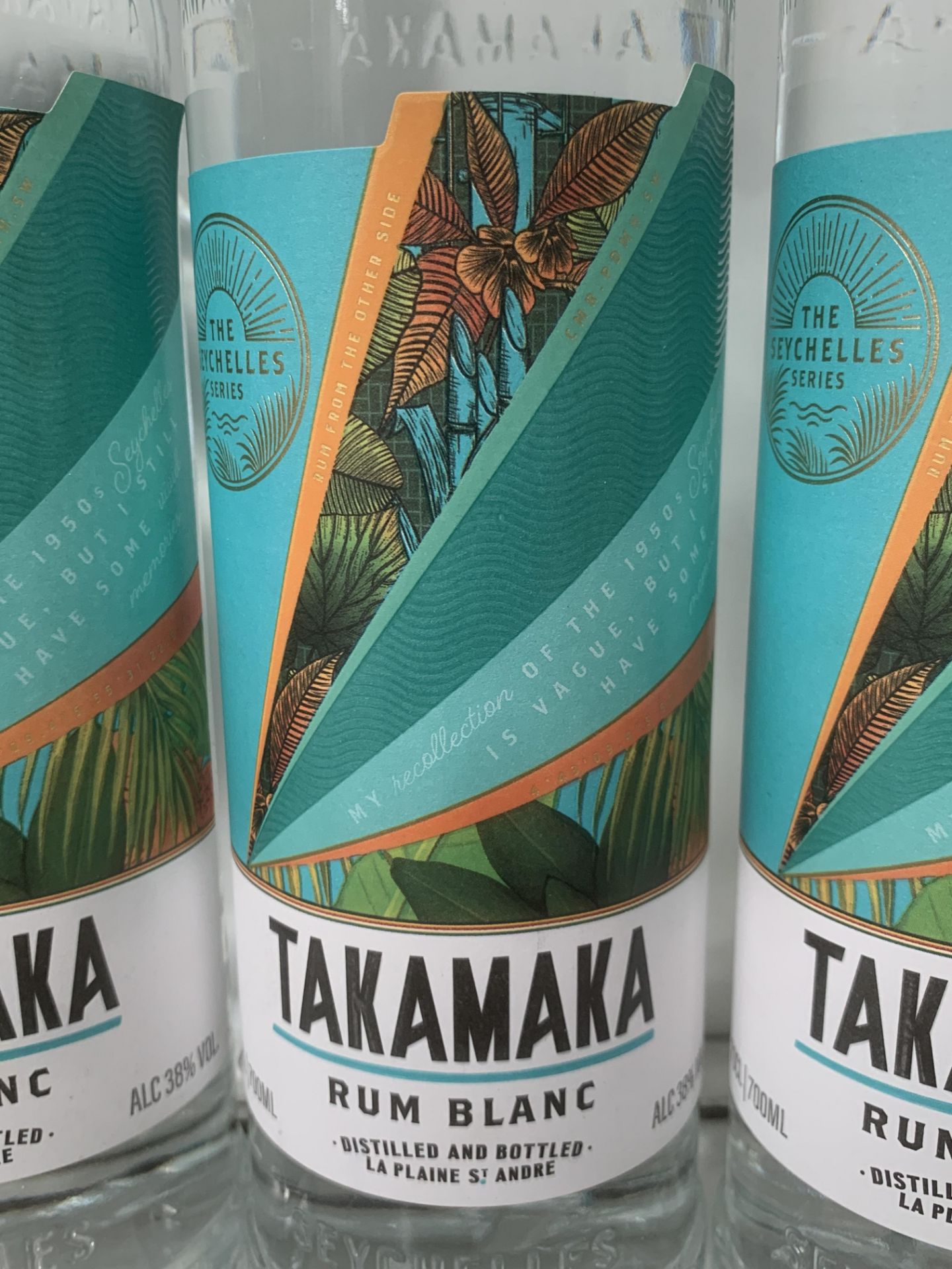 4x Bottles of Takamaka Rum Blanc 38%, 70cl - Image 2 of 3