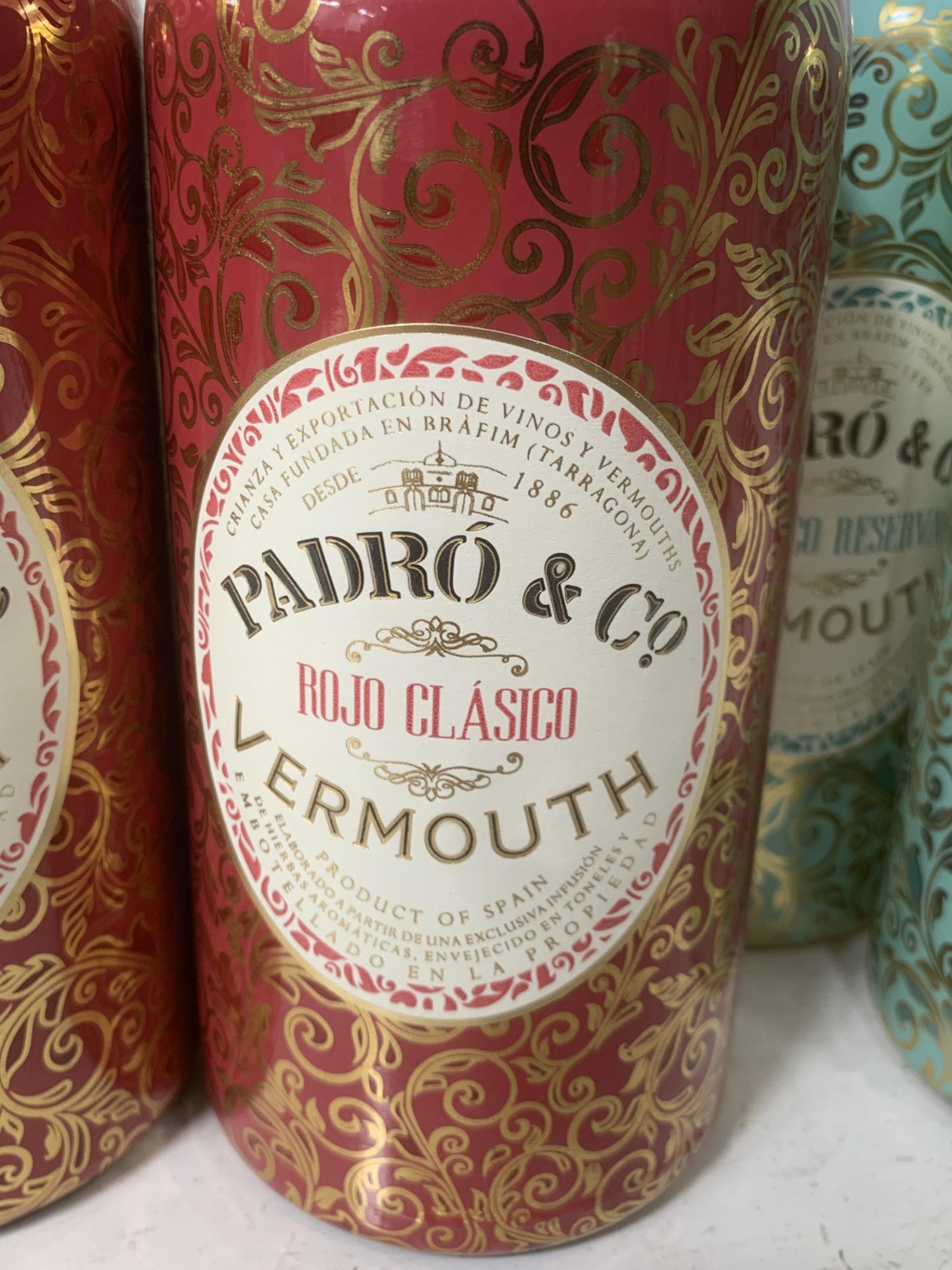 6x Padro & Co. Bottles of Vermouth; 4x Blanco Reserva 18%, 75cl and 2x Rojo Clasico 18%, 75cl - Image 2 of 5