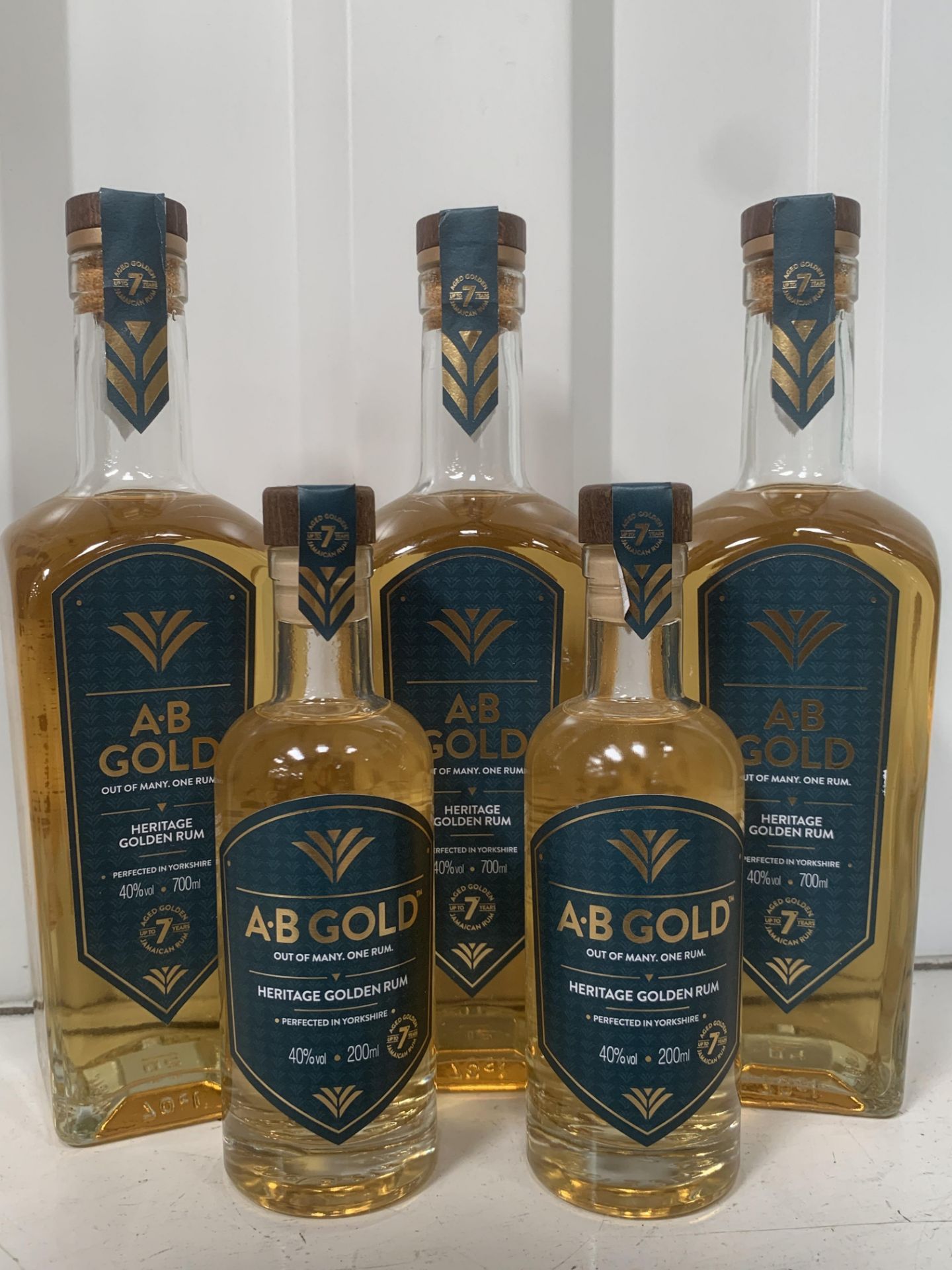 5x Bottles of A.B Gold Golden Rum 40%; 2x 20cl, 3x 70cl