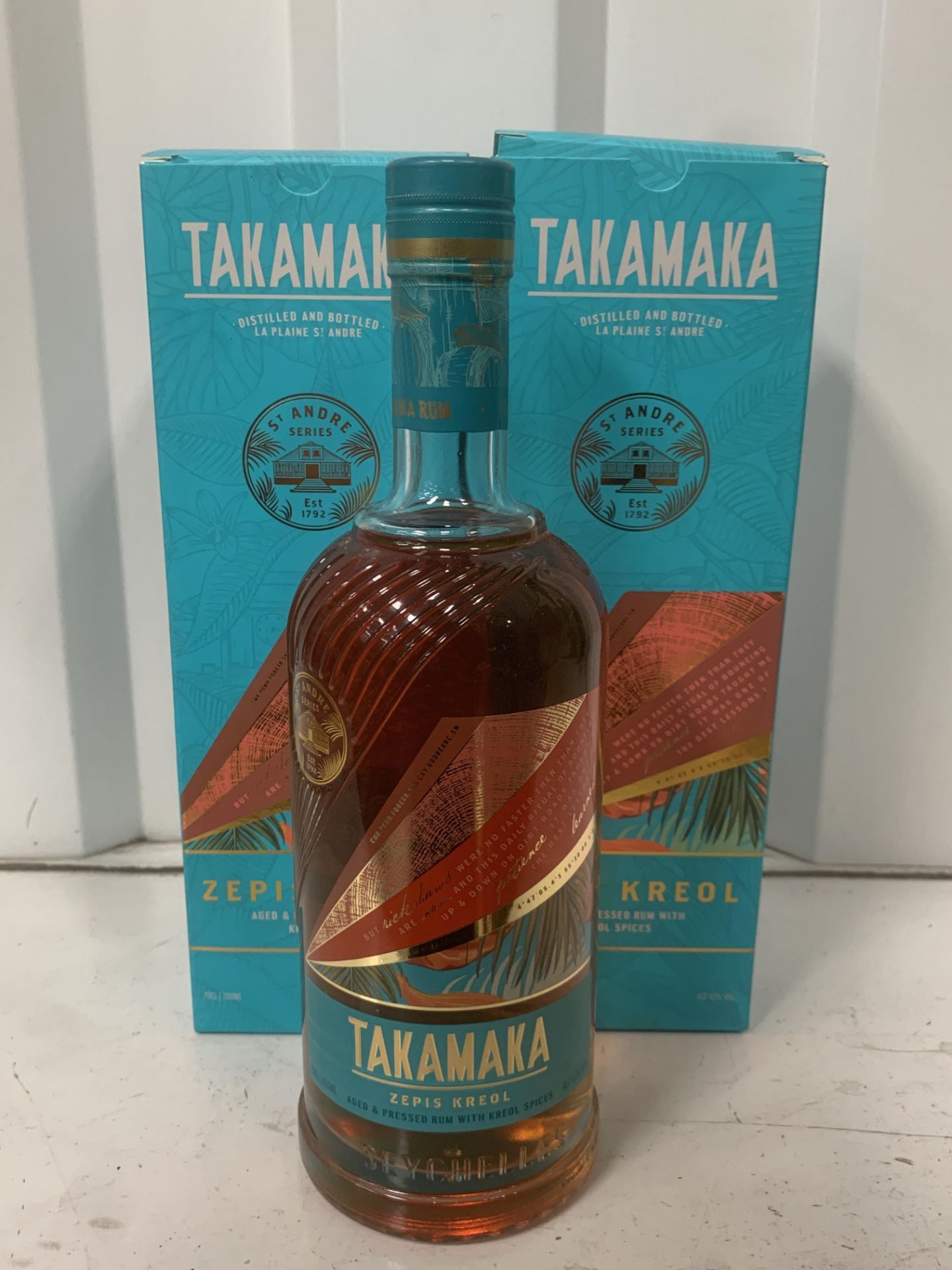 2x Bottles of Takamaka Zepis Kreol Rum 43%, 70cl- Boxed