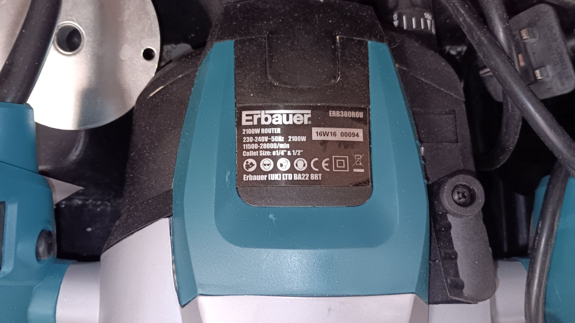 Erbauer ERB380ROU 2,100w Router, serial number 16W16 00094, 240V – Located in Unit 3 - Image 3 of 3