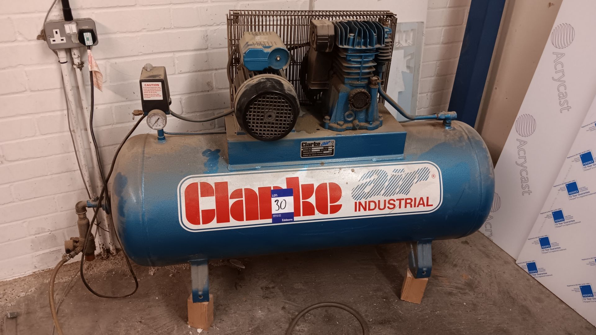 Clark Air SE150150 Industrial 150 litre air compressor, 240v, serial numnber 71384 (2008) –