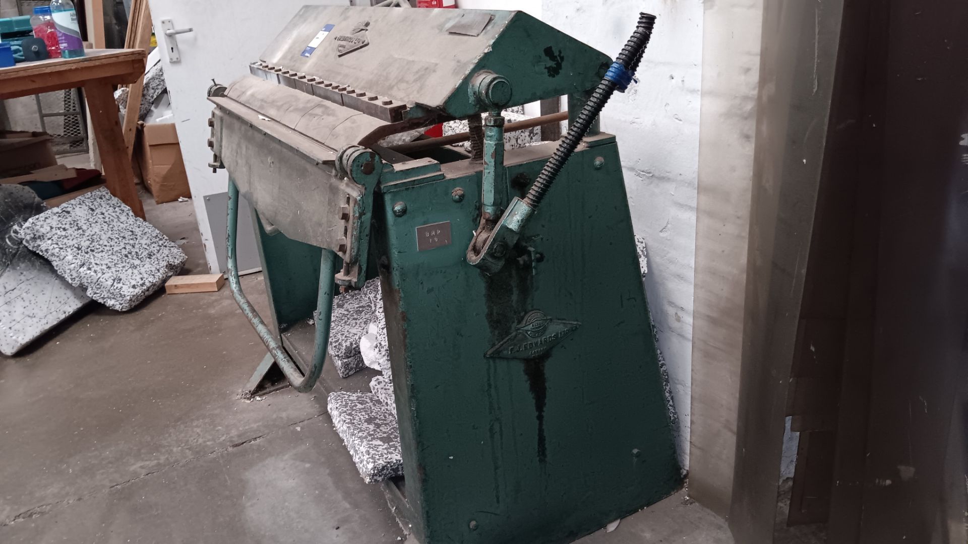 FJ Edwards 3 foot box and pan folder, serial number 05867 – Located in Unit 3 - Bild 2 aus 8