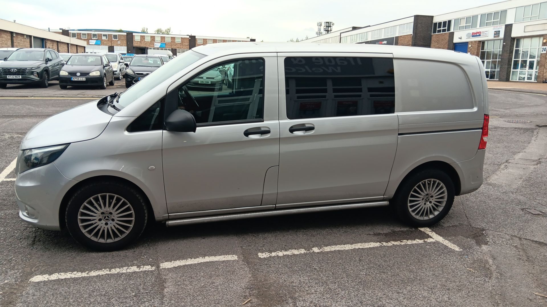 Mercedes Benz Vito 116 Sport Bluetec Crew Van 6 speed automatic, registration HT19 EYA, odometer - Image 4 of 31