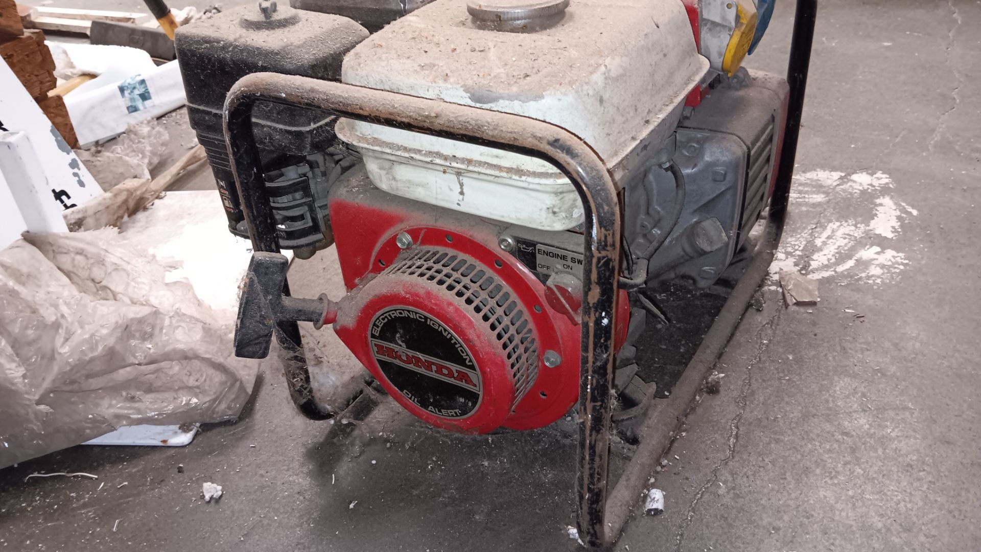 Honda EG1900 petrol generator – Located in Unit 3 - Image 4 of 4