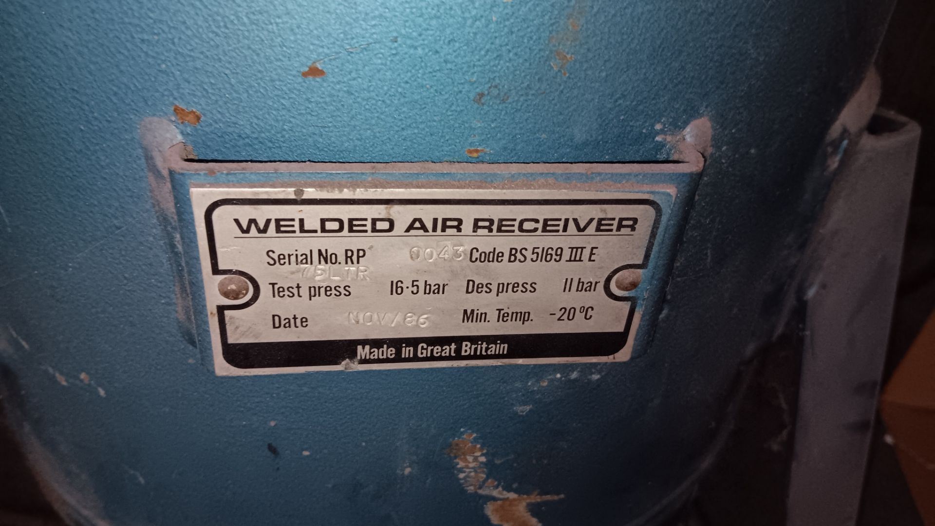 Vertical 75 litre air compressor, serial number 0043 (Nov 1986) – disconnection required by a - Image 3 of 4