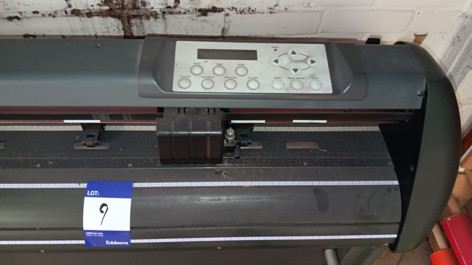 GCC Jaguar JG132S cutting plotter with stand, serial number JA13200062 – Located on 1st Floor in - Image 2 of 4