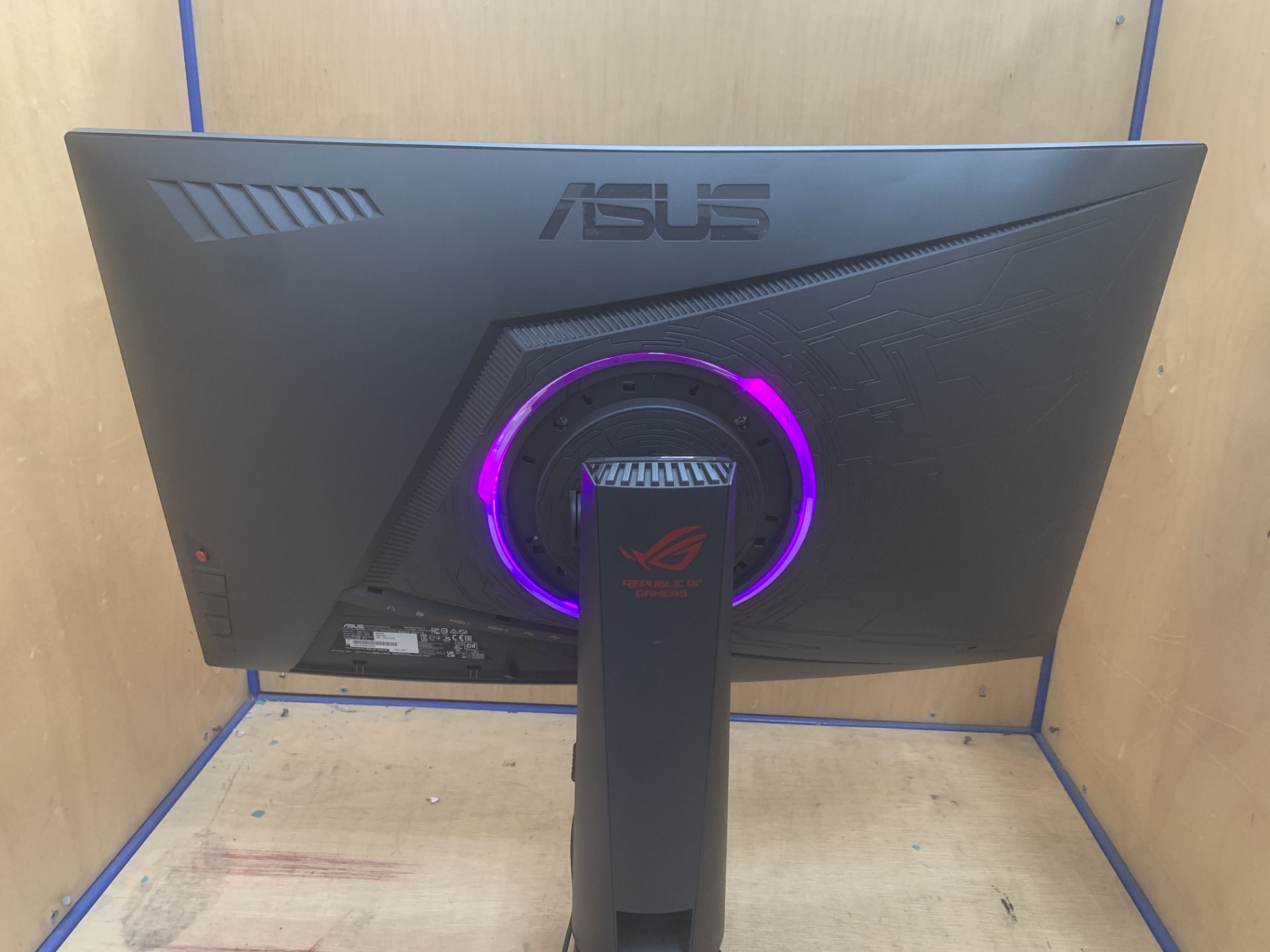 Asus Republic of Gamers 27" monitor - Image 3 of 4