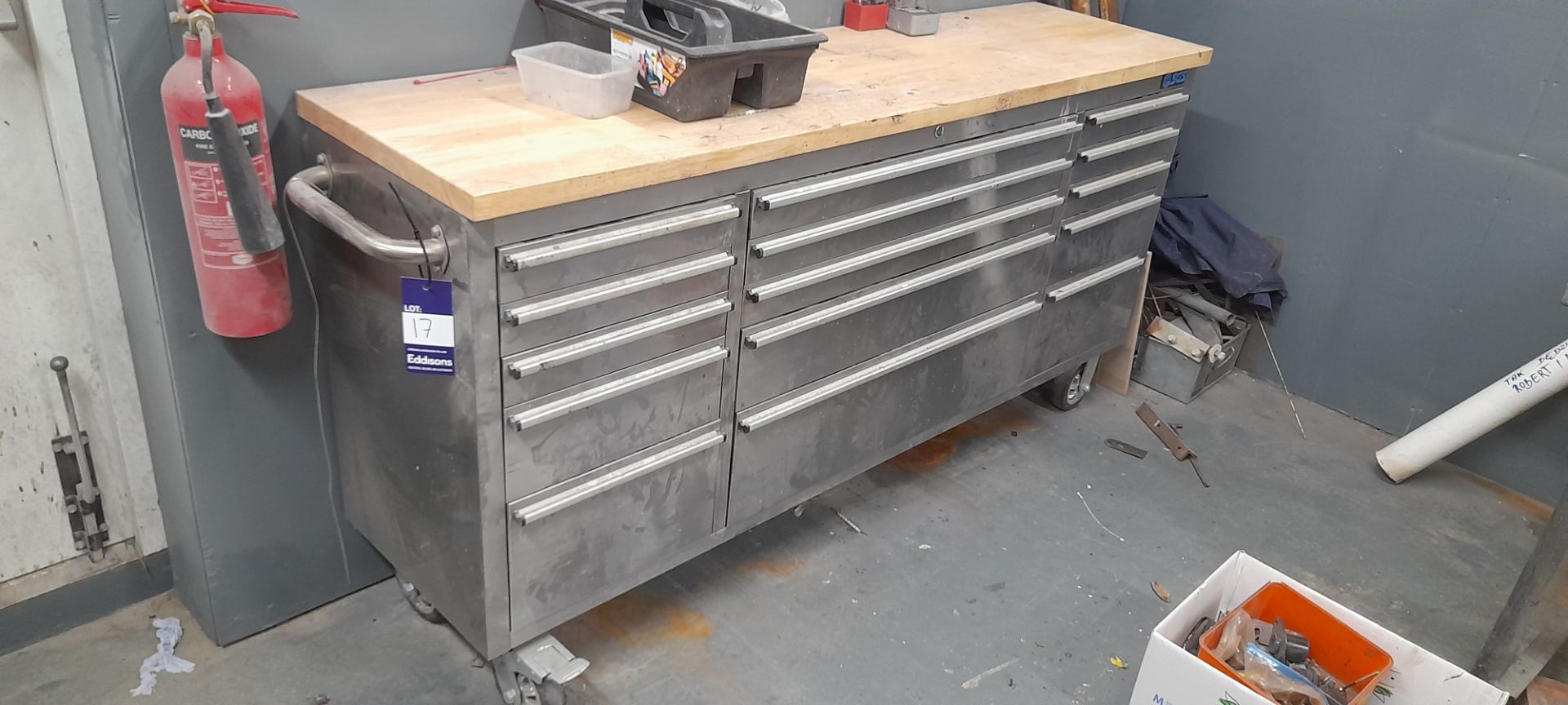 Steel Tool Cabinet Fitted 15 Drawers