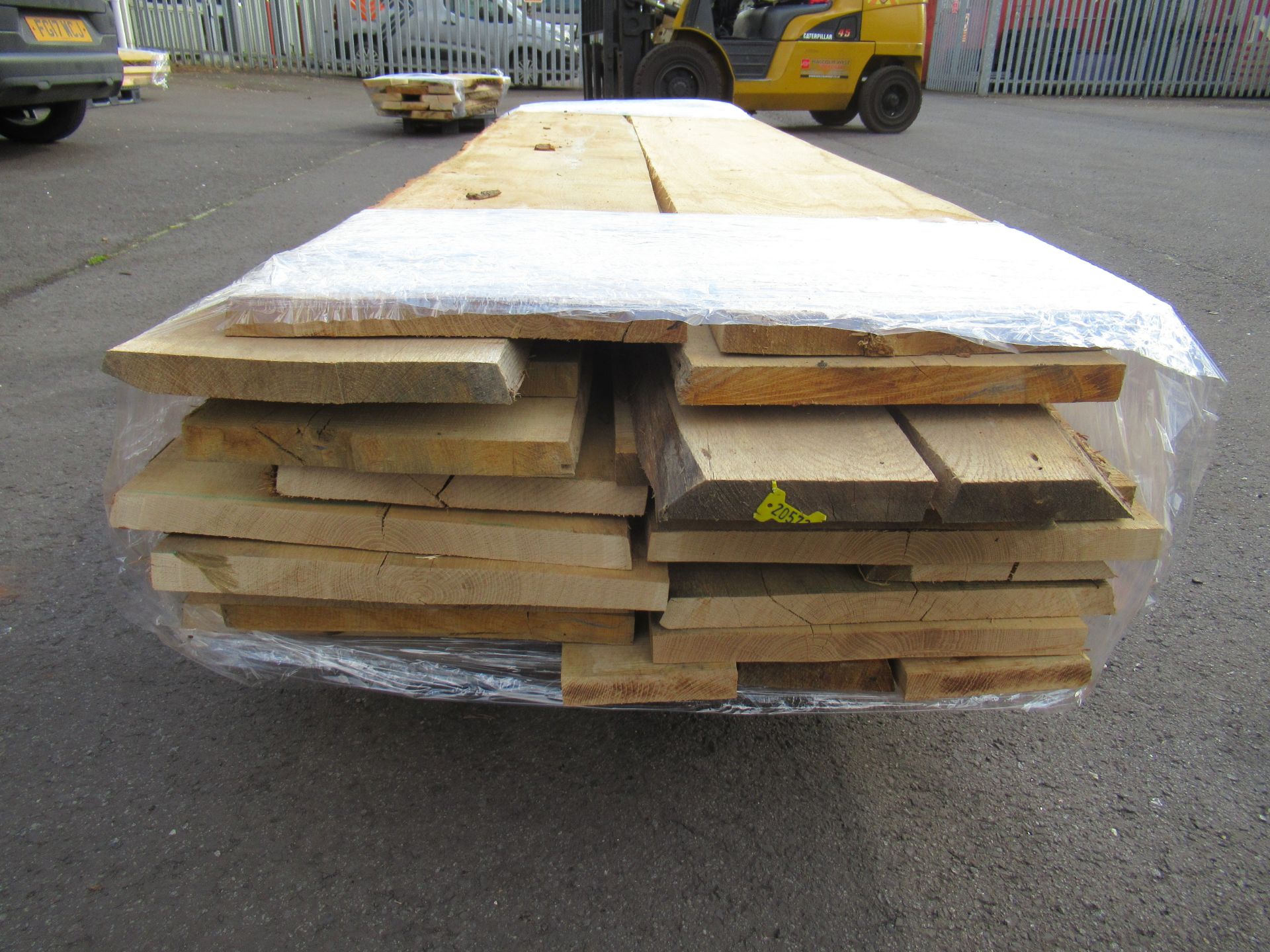 Bundle of air dried Oak planks - Image 3 of 3