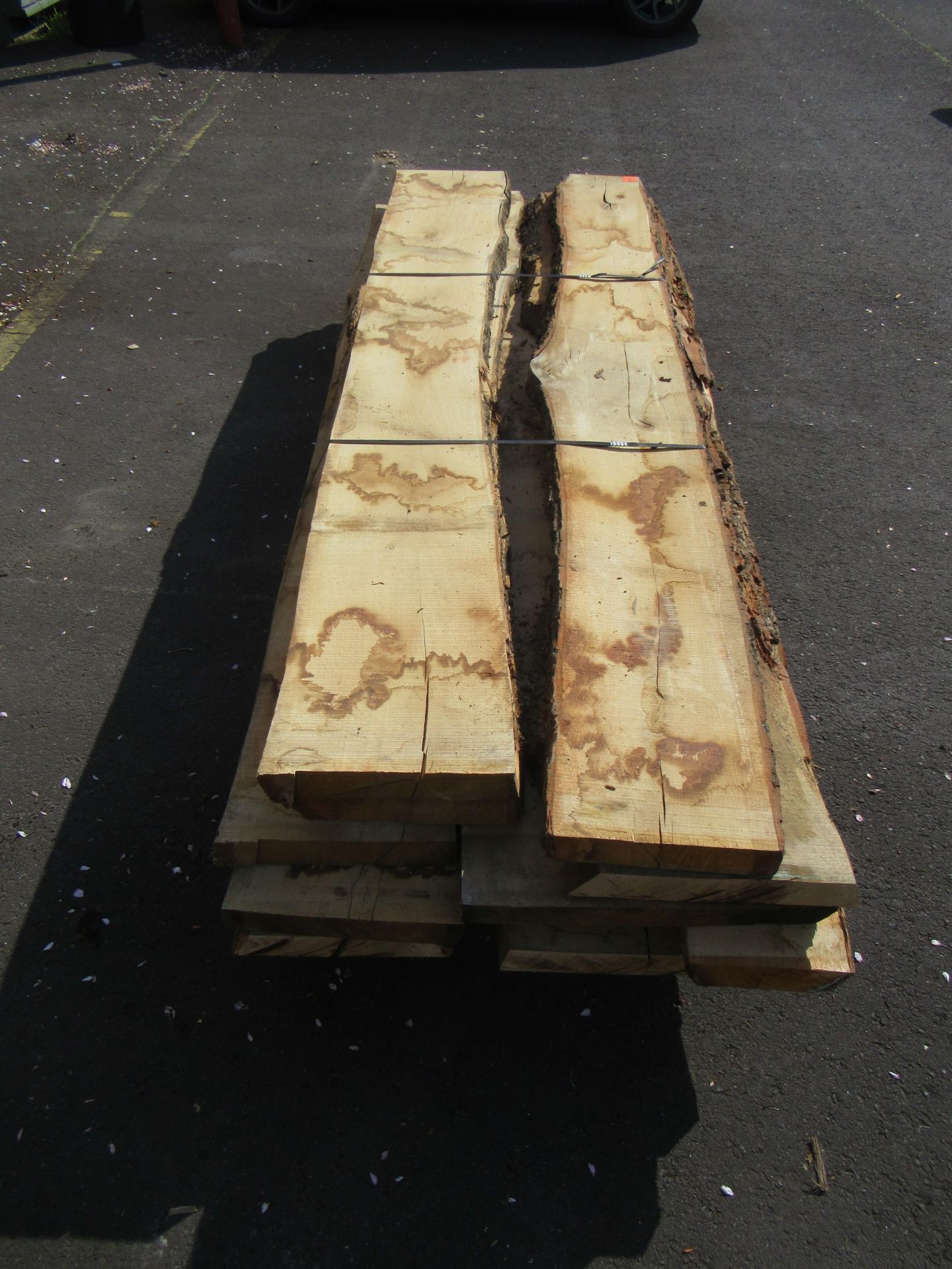 Bundle of air dried Oak planks - Image 2 of 3