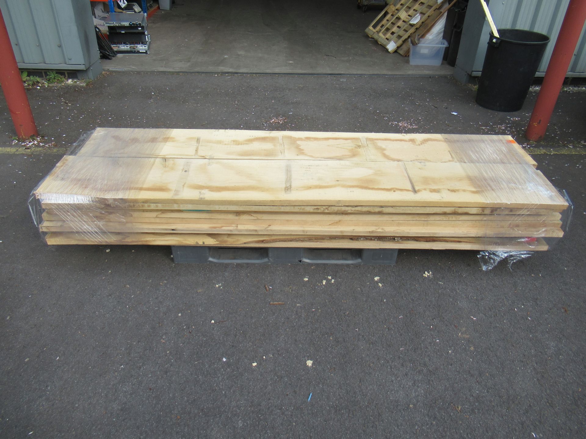 Bundle of air dried Oak planks