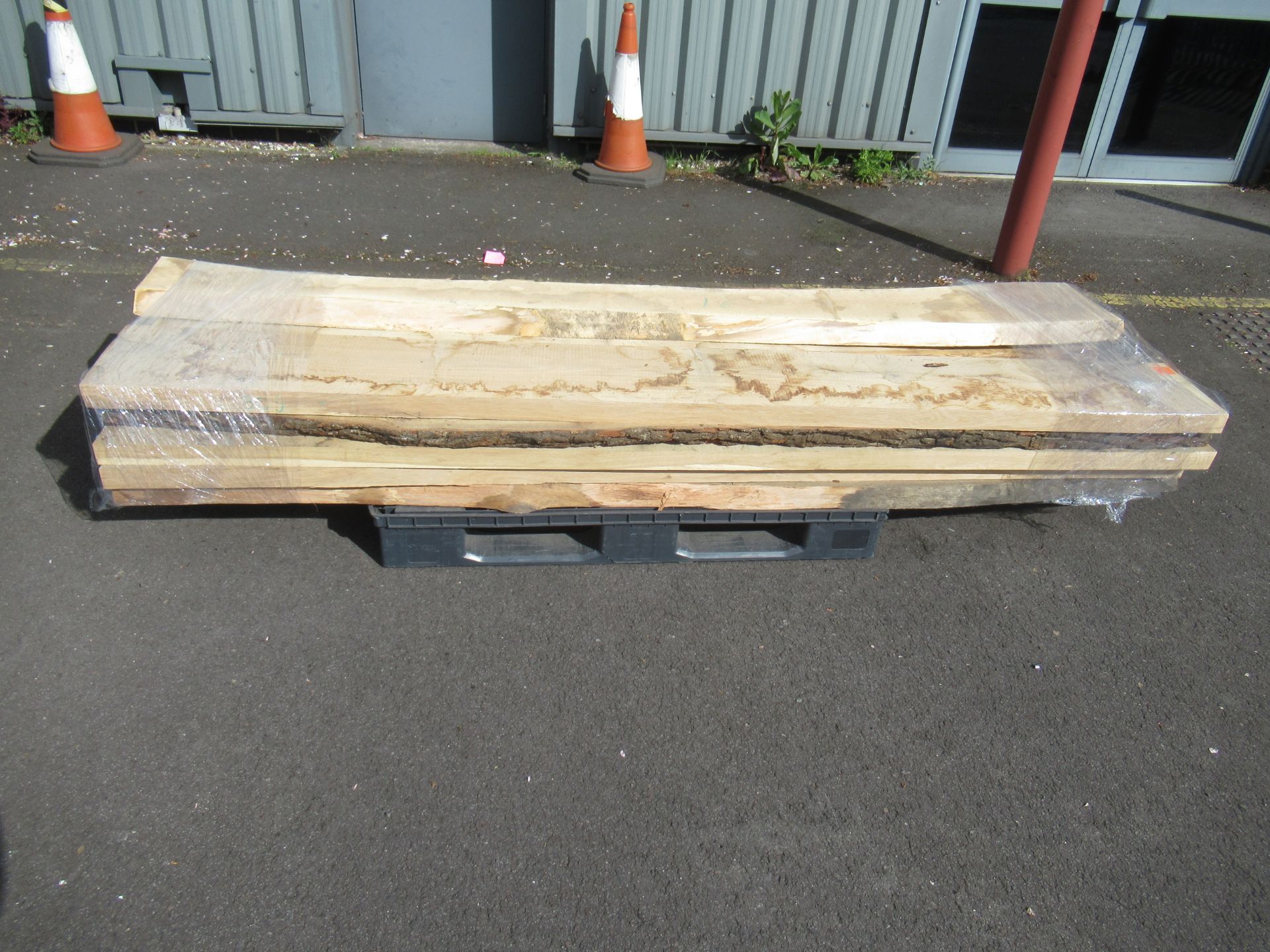 Bundle of air dried Oak planks