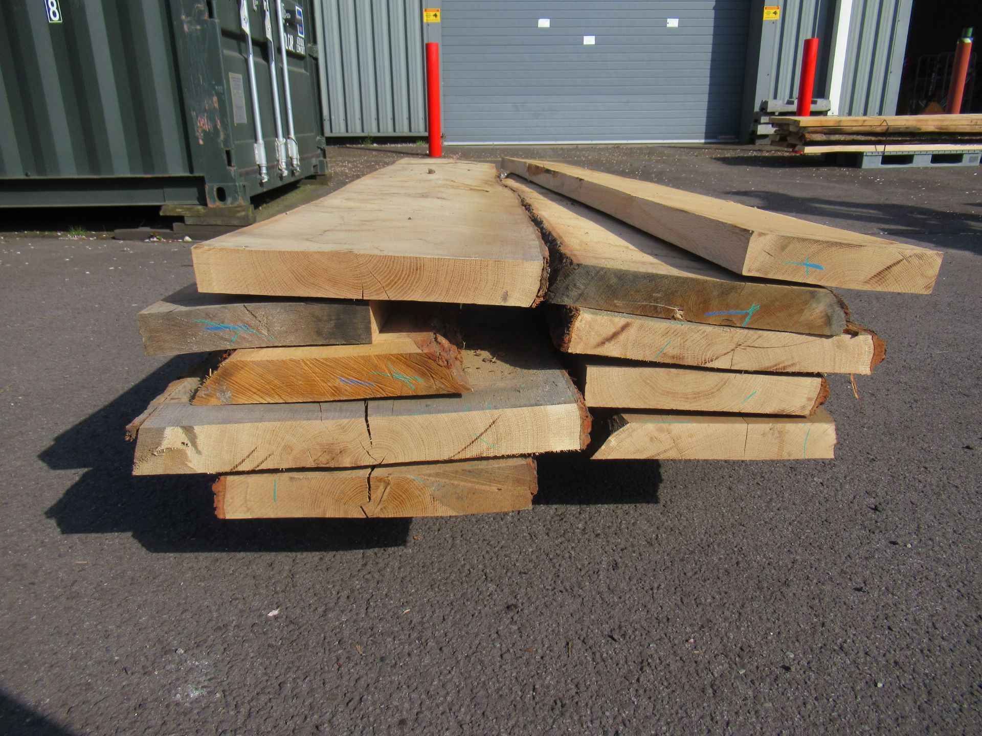 Bundle of air dried Oak planks - Image 3 of 3