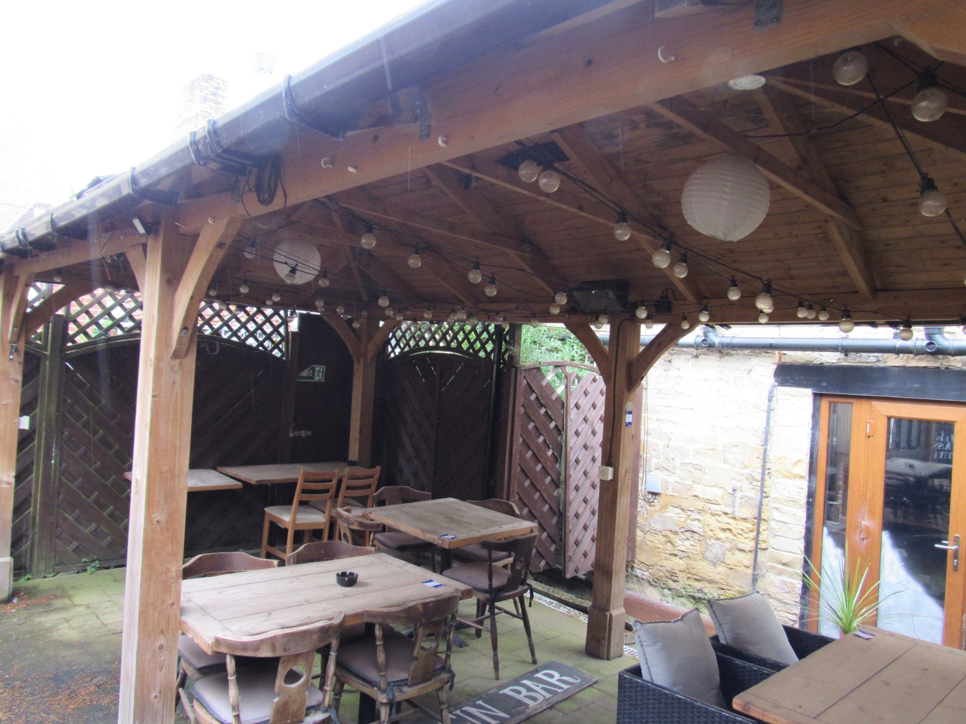 Dunster House timber outdoor shelter approx. 6m x 3m including electric heaters / lighting, consumer - Image 3 of 8