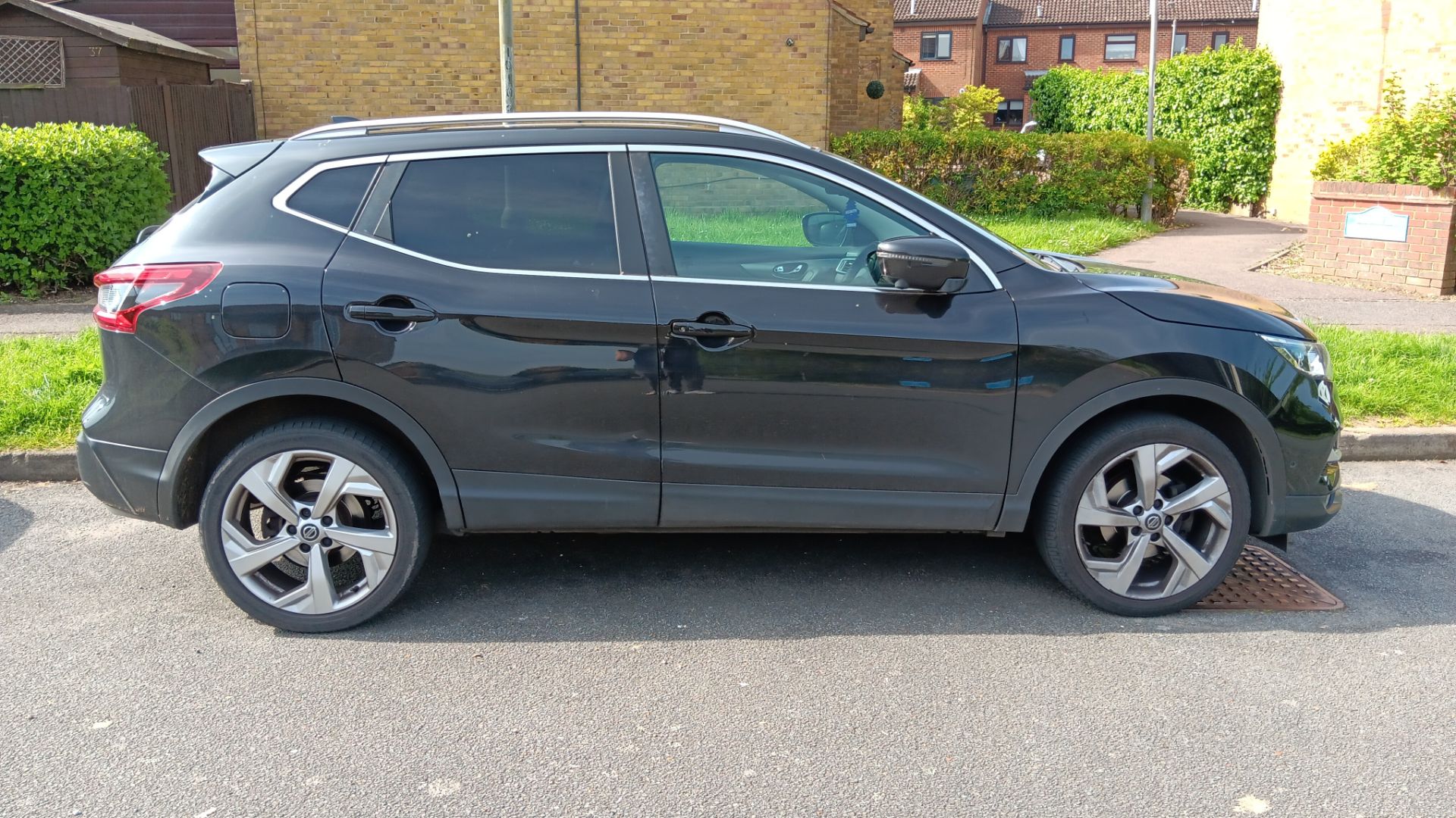 Nissan Qashqai 1.5 dCi Tekna 6 Speed Manual 5 door Hatchback, registration SB67 ZYF, odometer 79,366 - Image 8 of 33