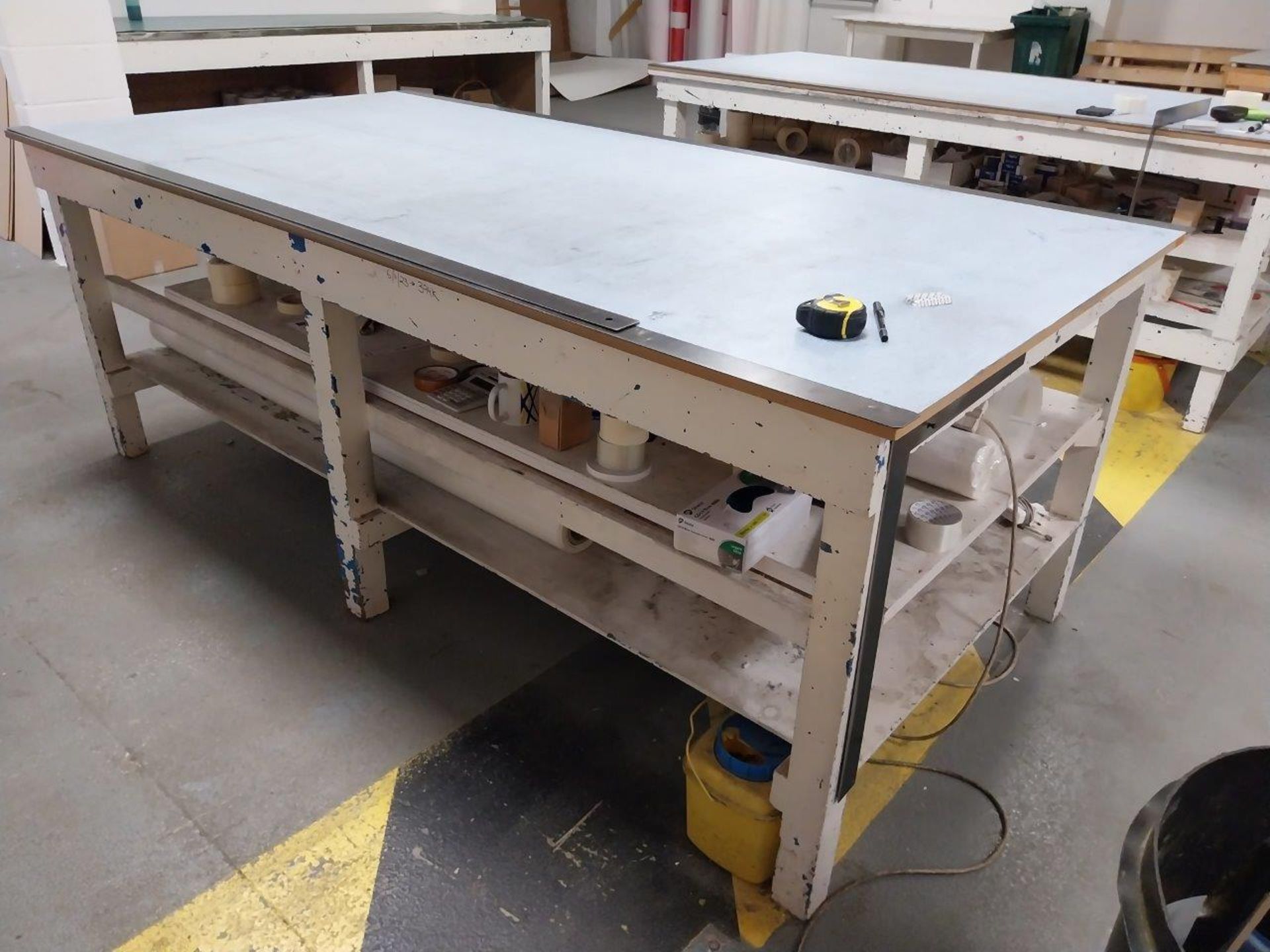 Setting out cutting table 2440x1235x935mm - Image 2 of 2