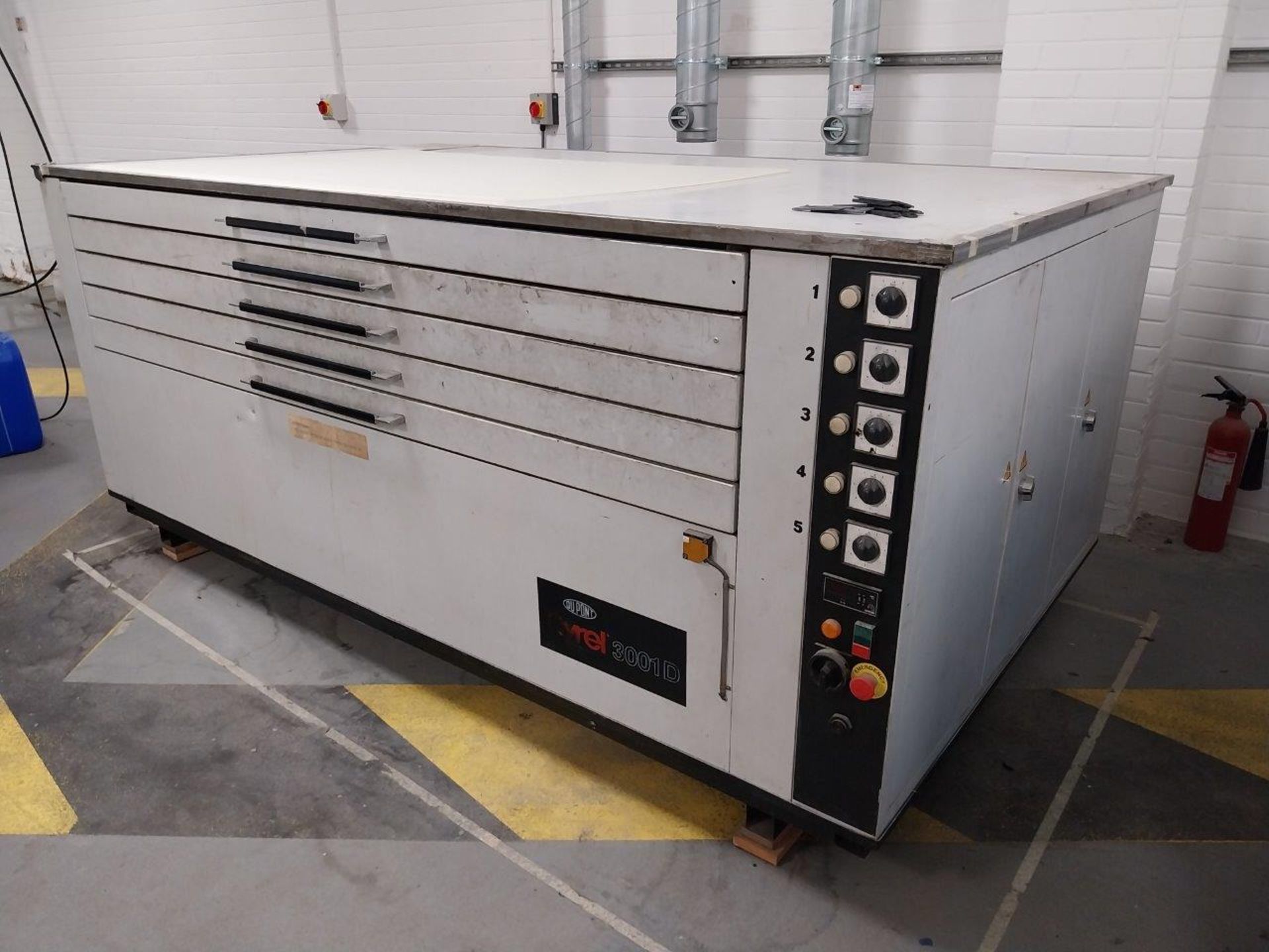 Photomeca 3001D 5 drawer drying unit Serial number 94031, kw:5.5, Mfr date 04/1990