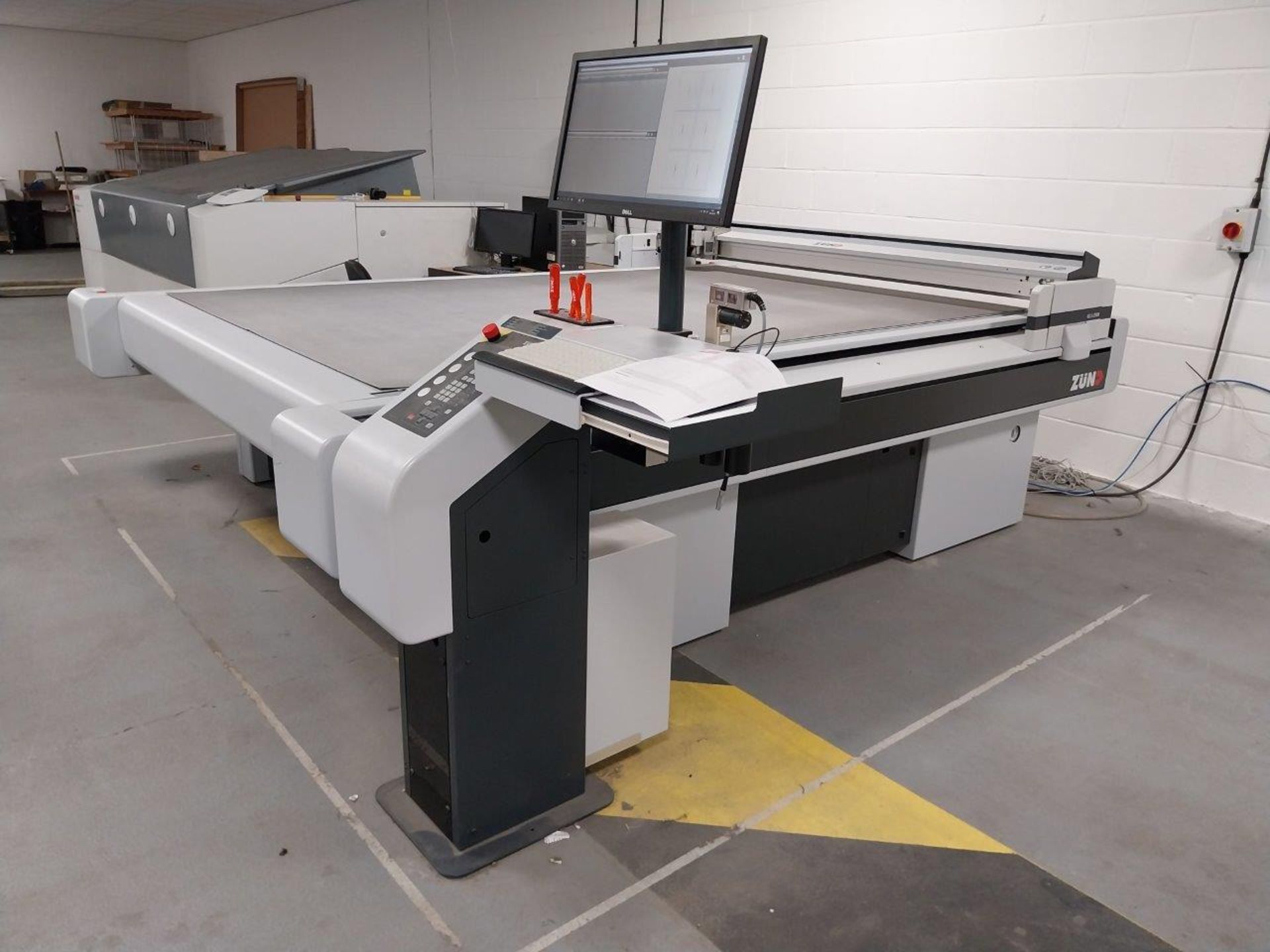 ZUND G3 L-2500 flatbed digital cutting table, cutting width 1800mm, cutting length 2500mm, overall - Image 2 of 13
